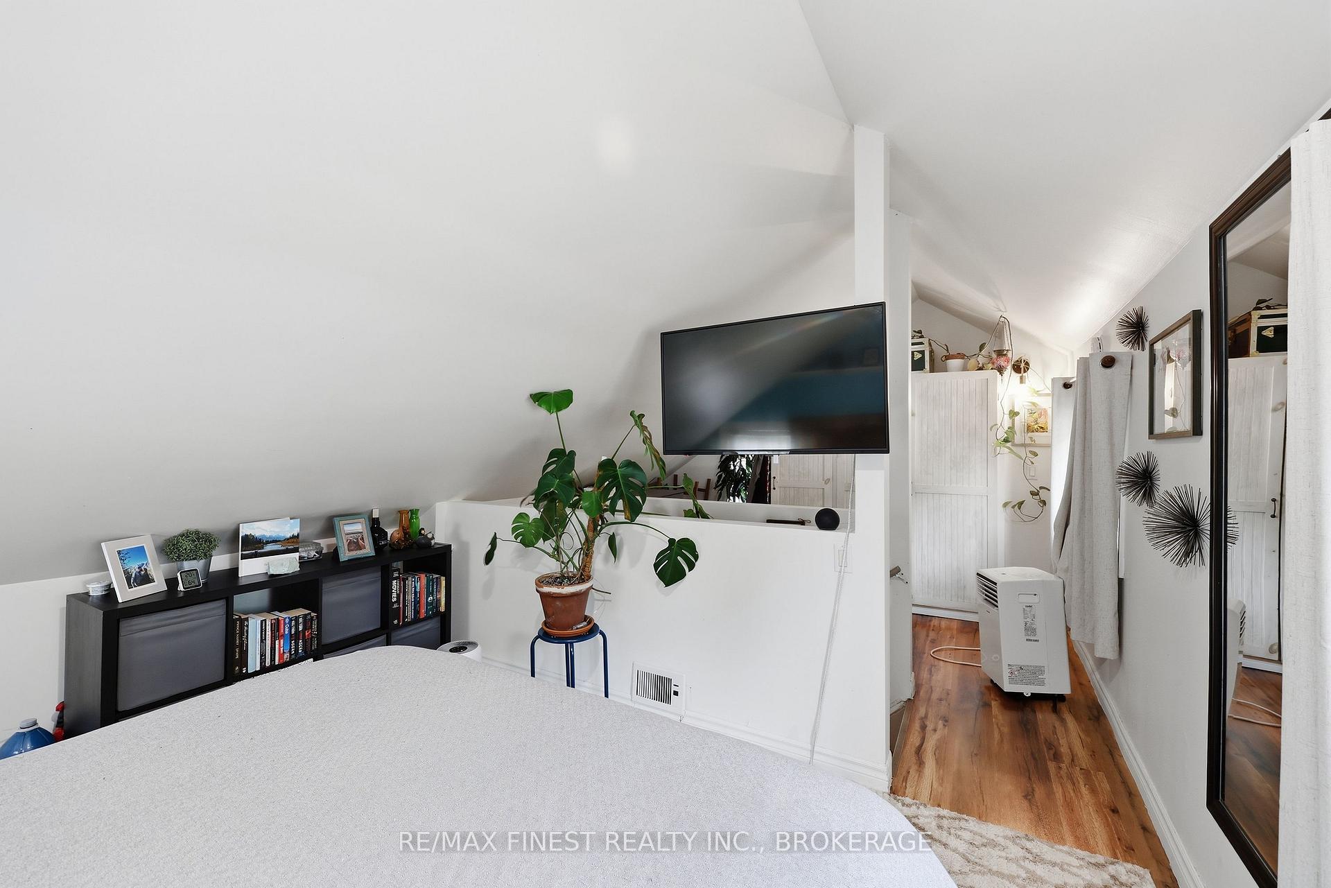 Photo 22 of 414 Dundas Street, Deseronto, Deseronto (Town) — HOMEH