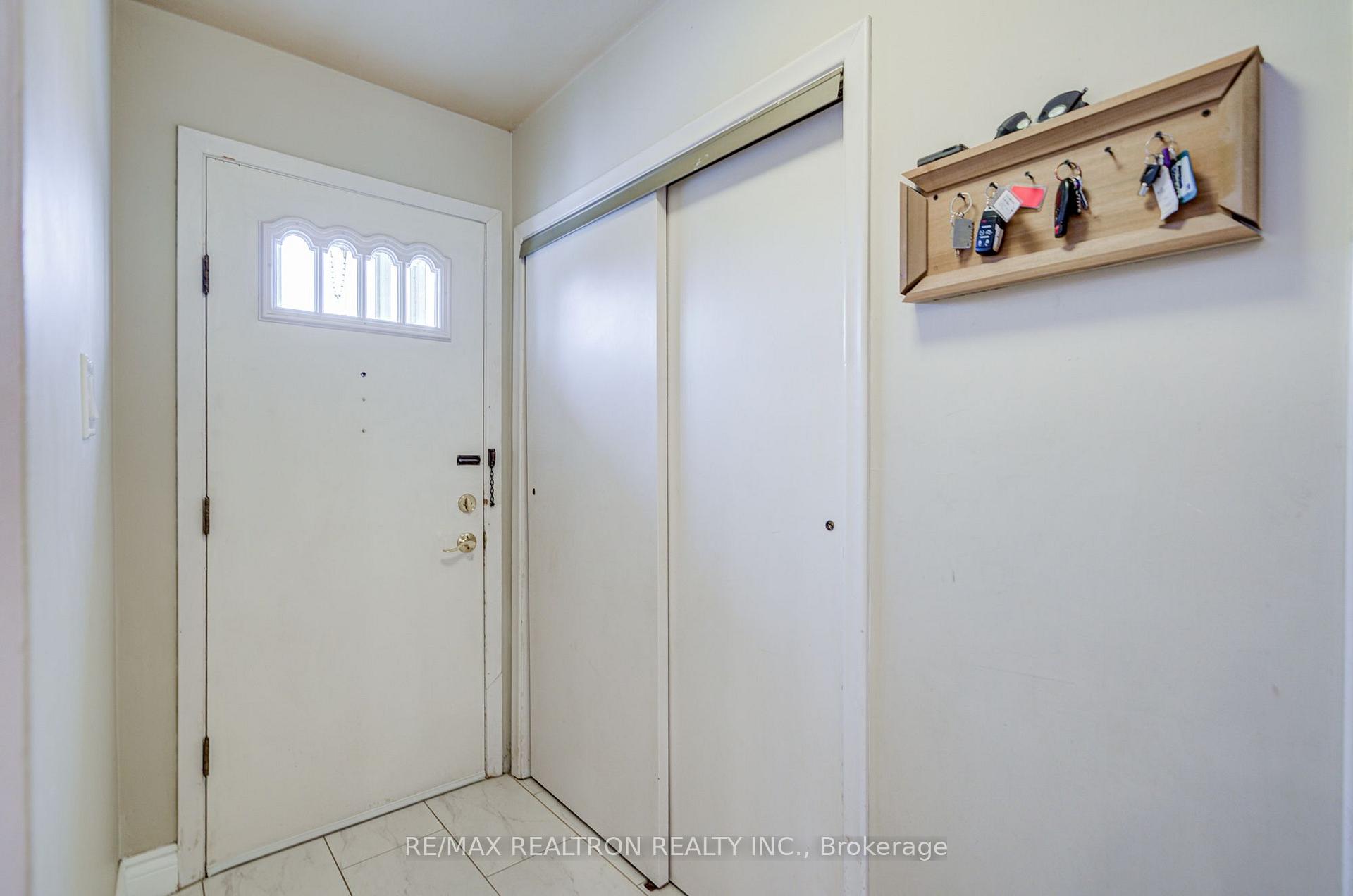Photo 6 of 256 Church Street, Markham, Markham Village — HOMEH