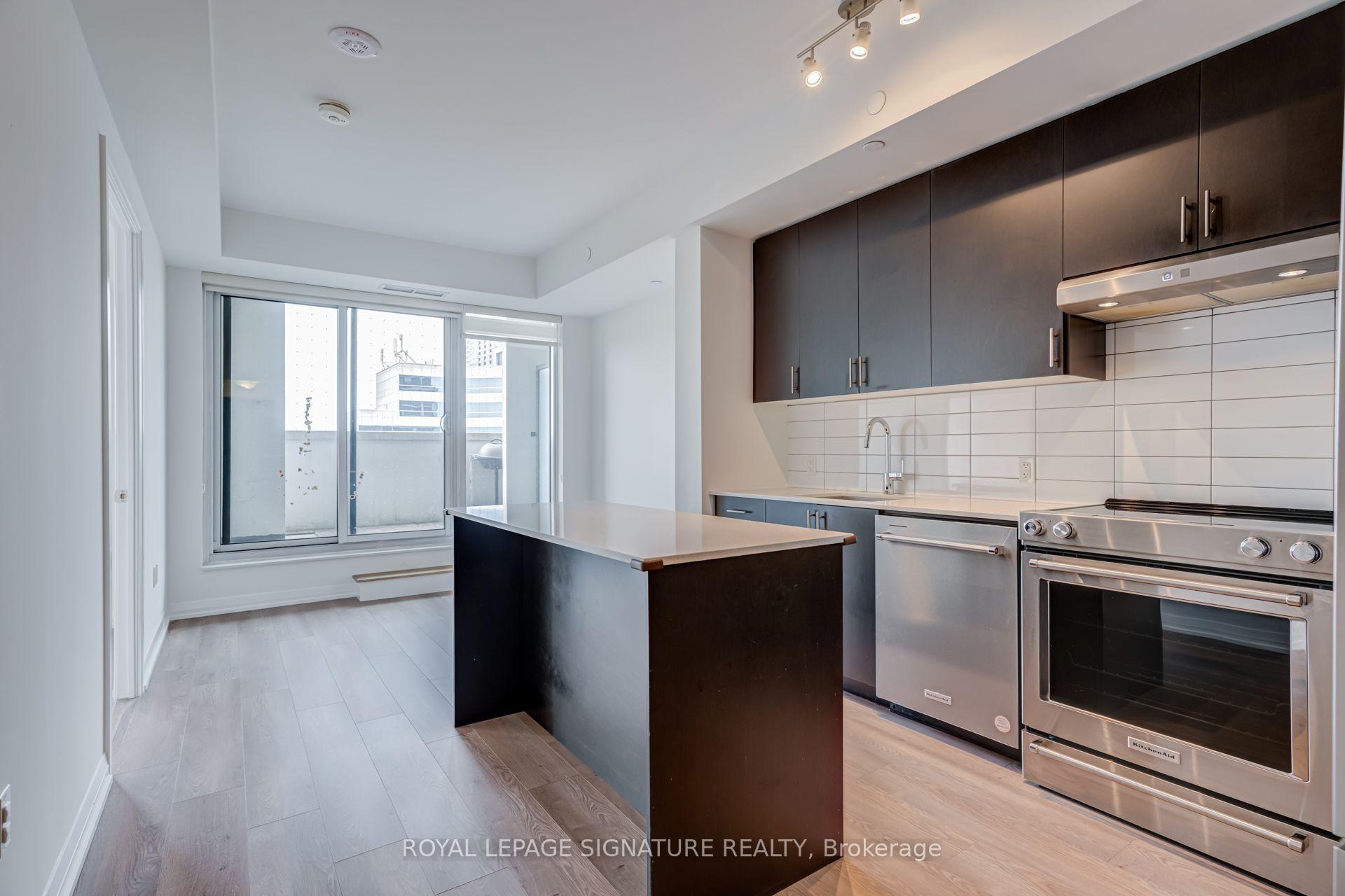 Photo 1 of Unit 229, 9000 Jane Street, Vaughan, Concord — HOMEH