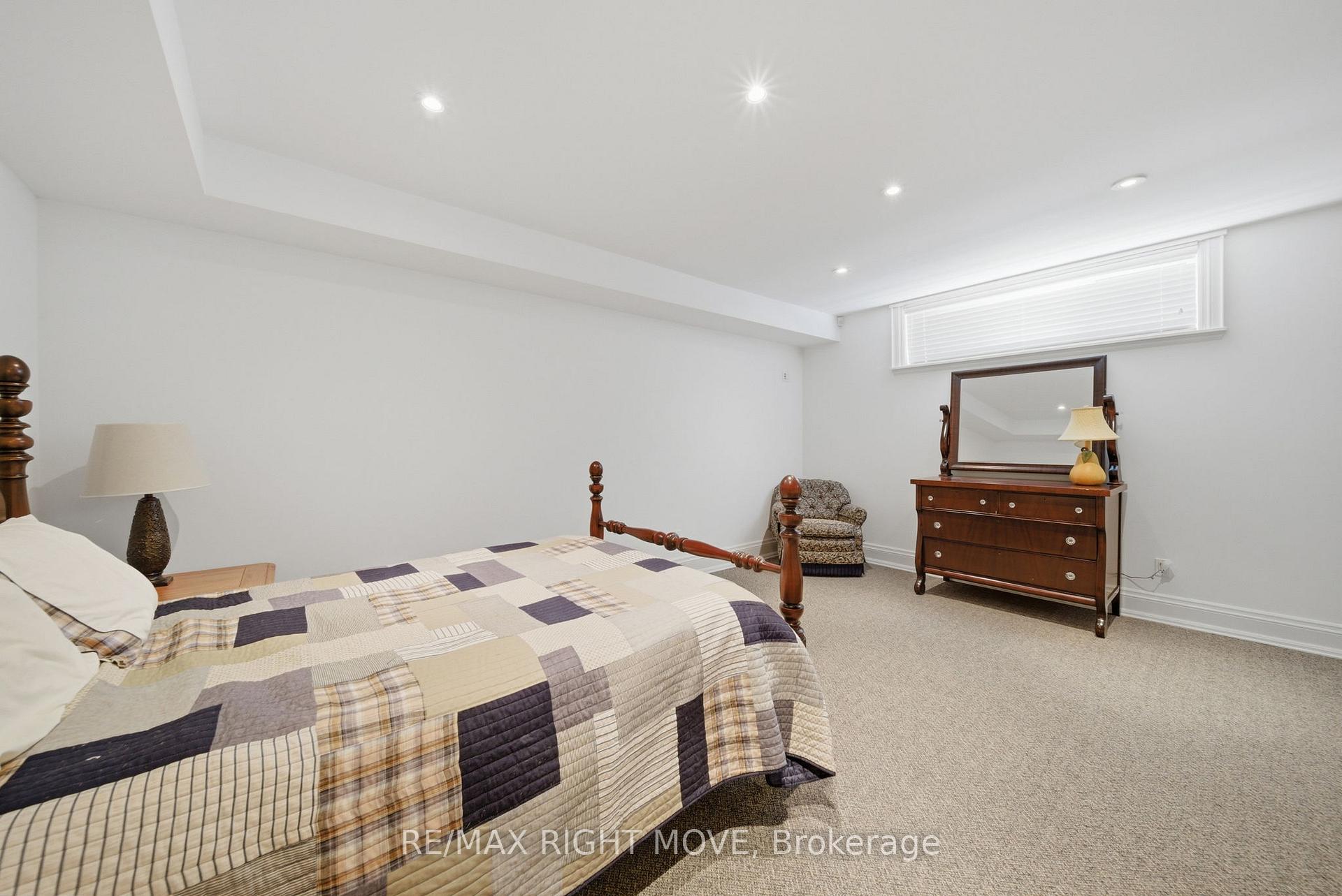 Photo 39 of 28 Maple Drive, Orillia — HOMEH