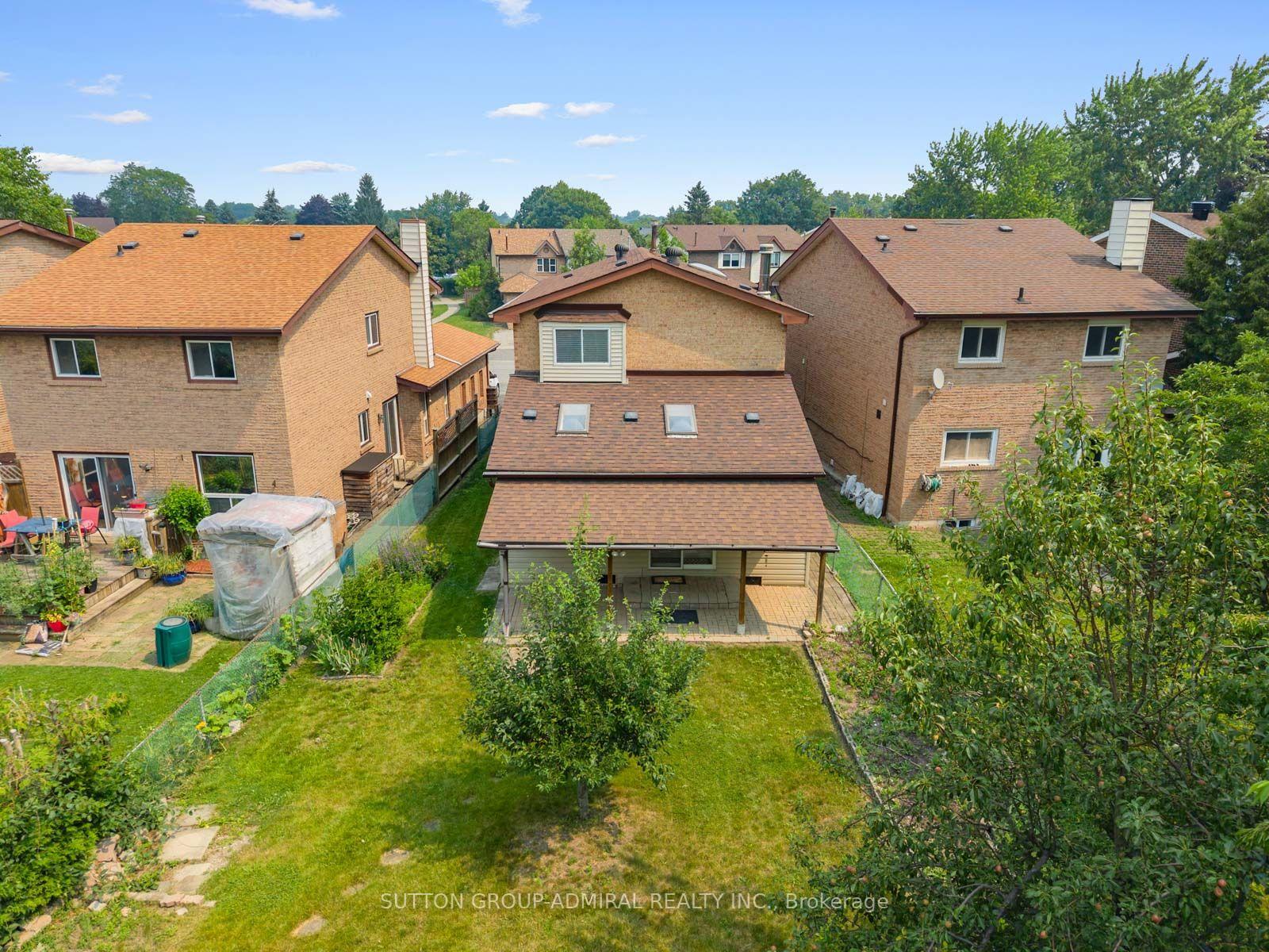 Photo 32 of 5 Durie Lane, Markham, Aileen-Willowbrook — HOMEH