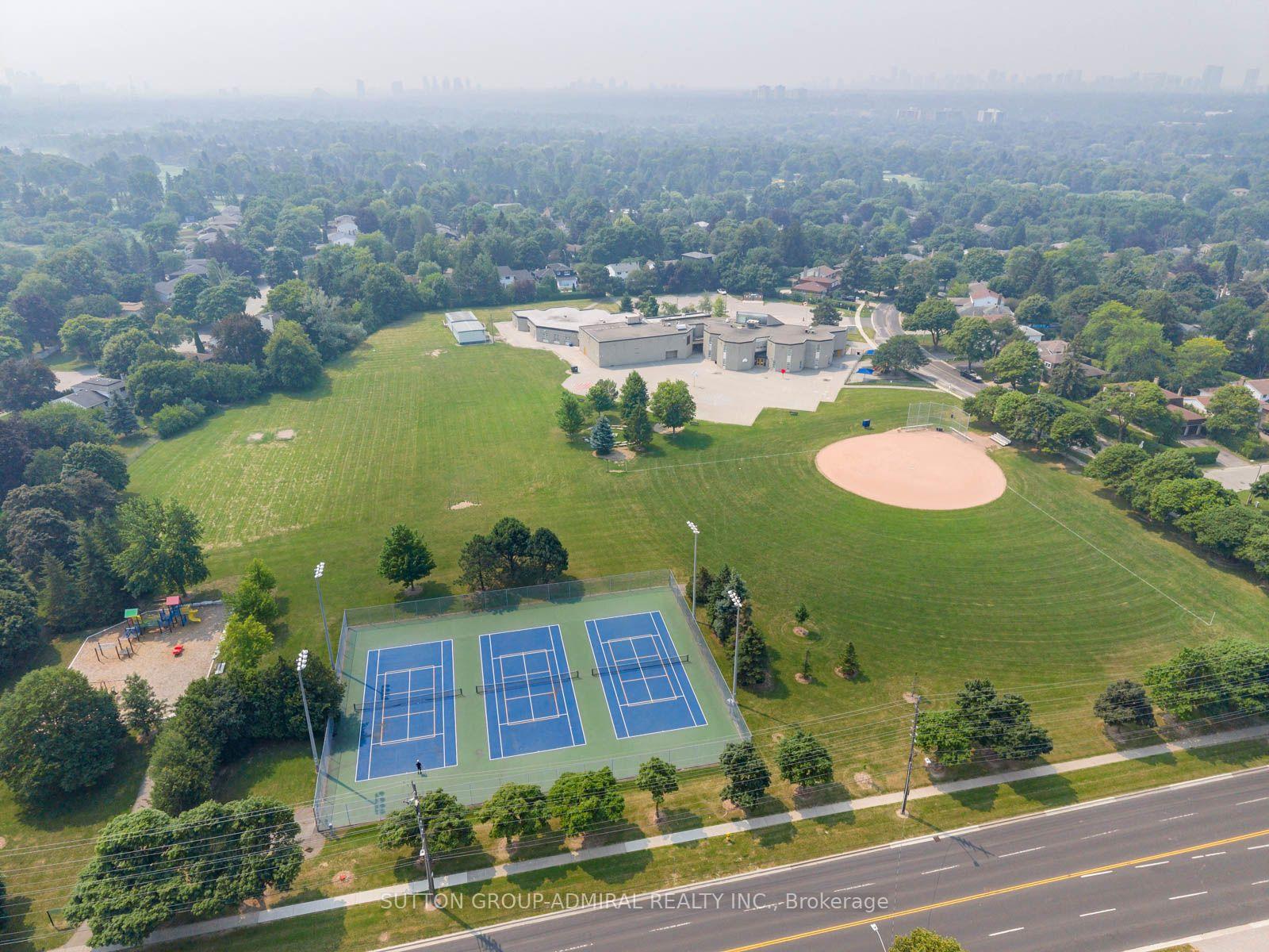 Photo 36 of 5 Durie Lane, Markham, Aileen-Willowbrook — HOMEH