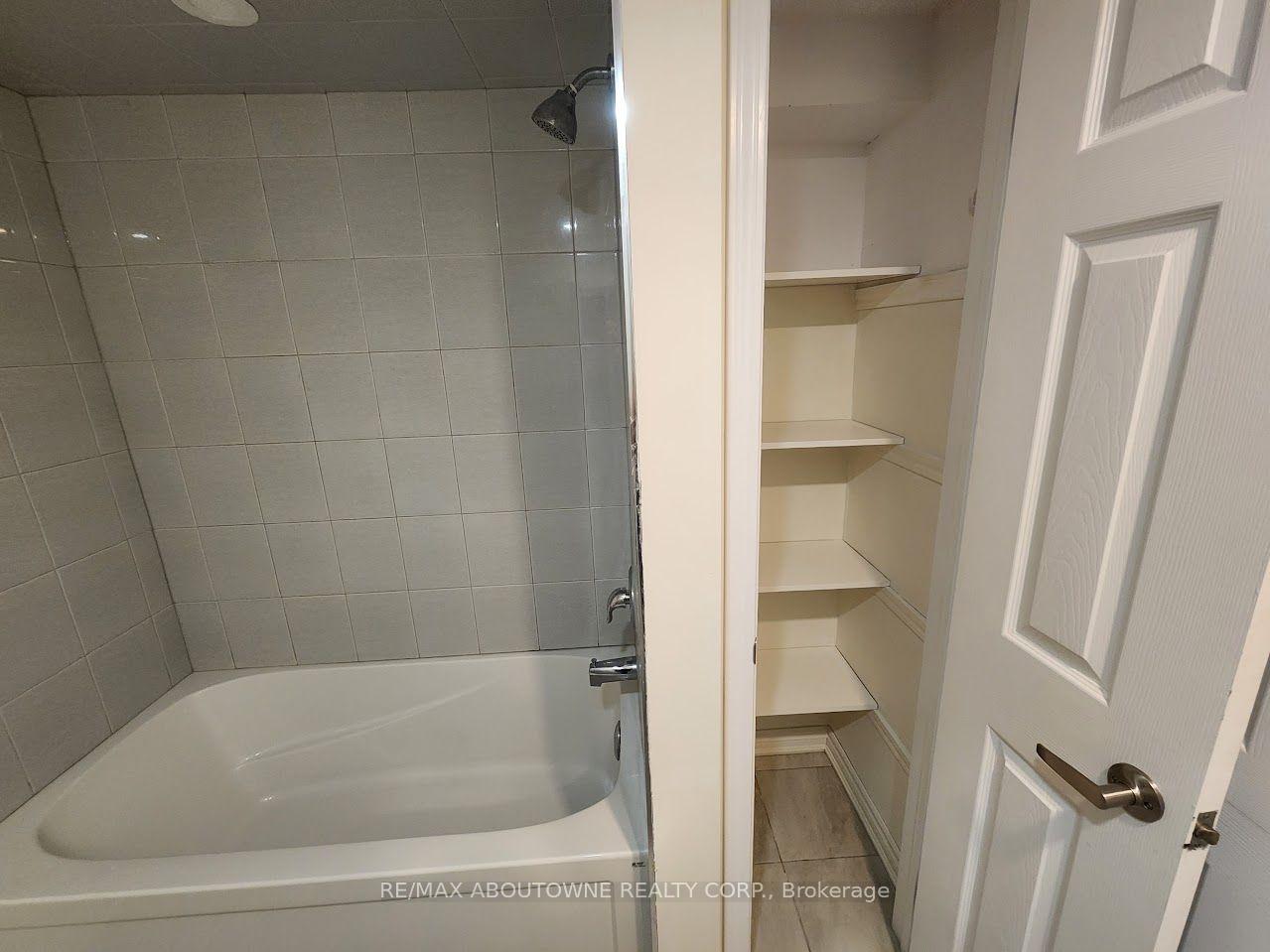 Photo 18 of Unit Lower, 18 Greeningdon Drive, Hamilton, Greeningdon — HOMEH