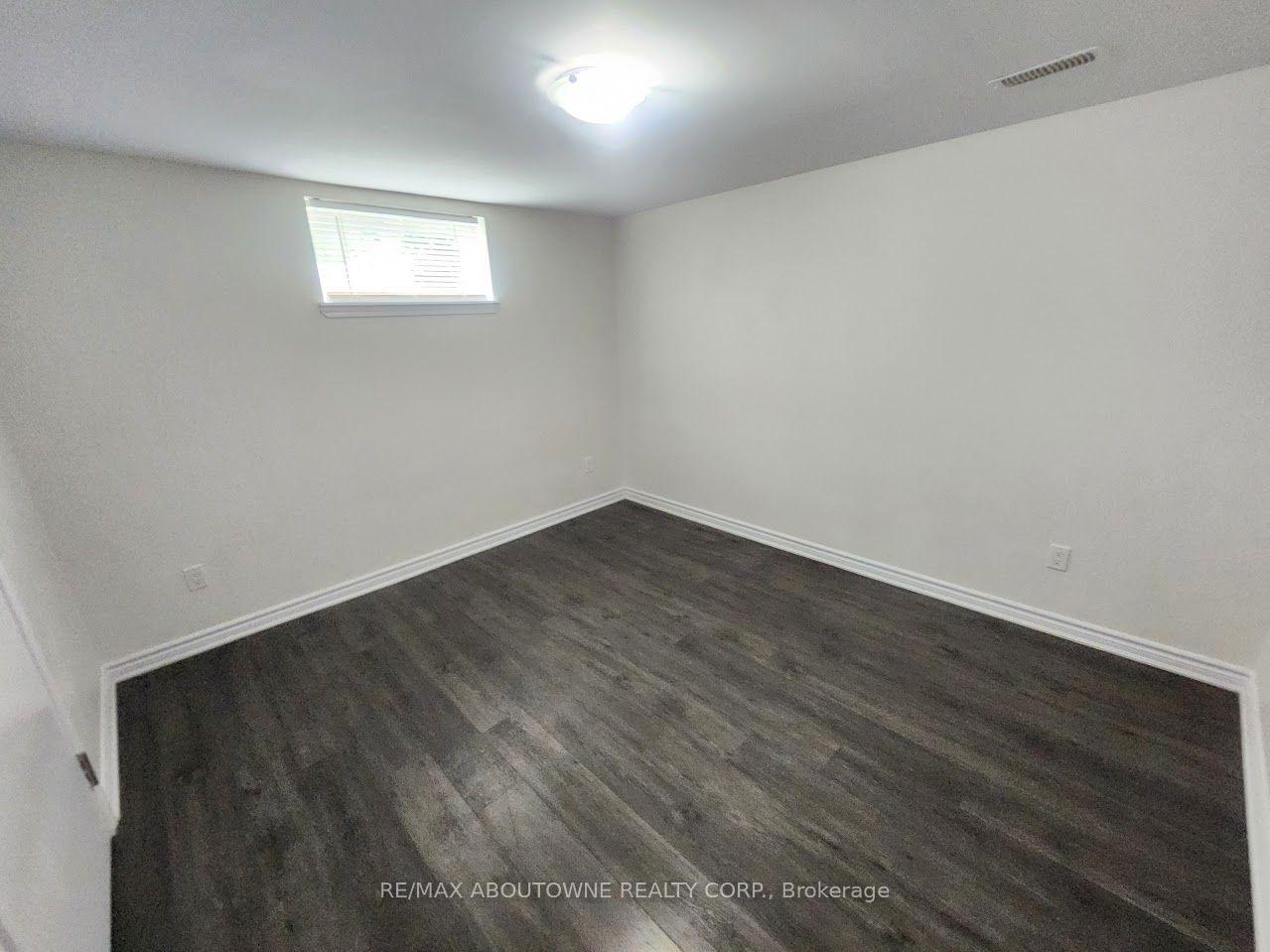 Photo 21 of Unit Lower, 18 Greeningdon Drive, Hamilton, Greeningdon — HOMEH