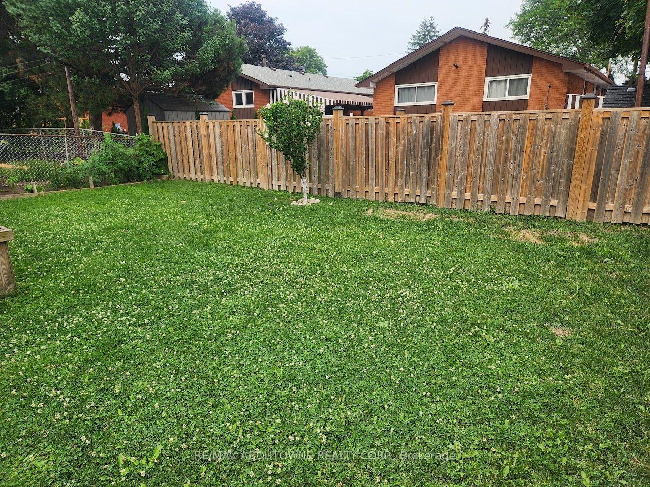 Photo 26 of Unit Lower, 18 Greeningdon Drive, Hamilton, Greeningdon — HOMEH