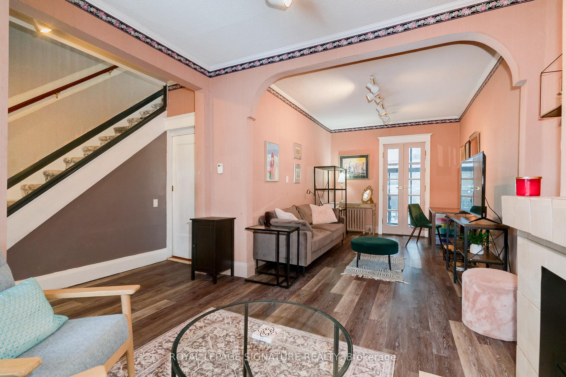 Photo 6 of 1089 Mt Pleasant Road, Toronto, Mount Pleasant East — HOMEH