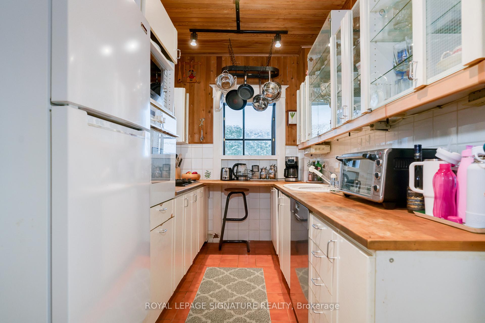 Photo 8 of 1089 Mt Pleasant Road, Toronto, Mount Pleasant East — HOMEH