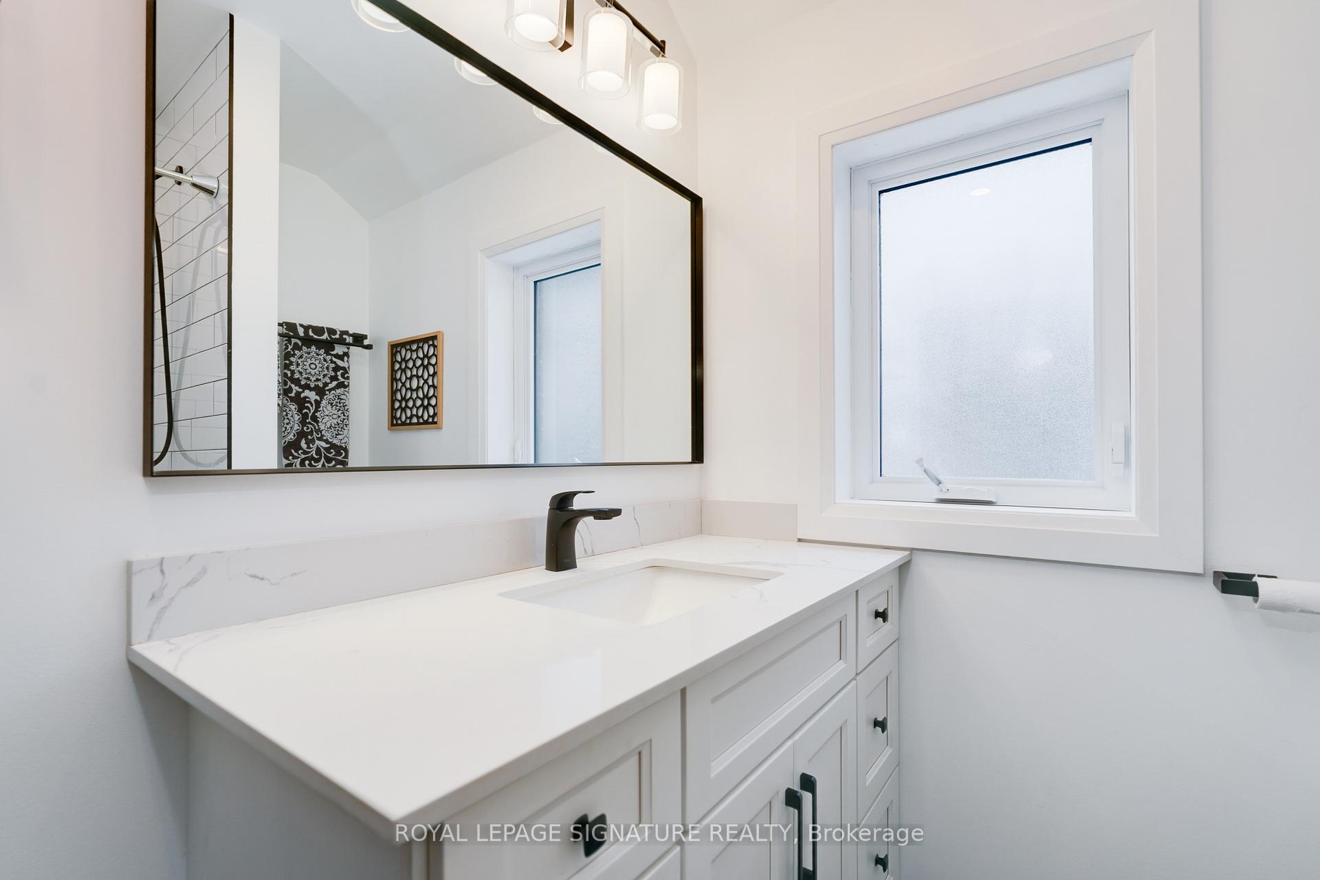 Photo 16 of 1089 Mt Pleasant Road, Toronto, Mount Pleasant East — HOMEH