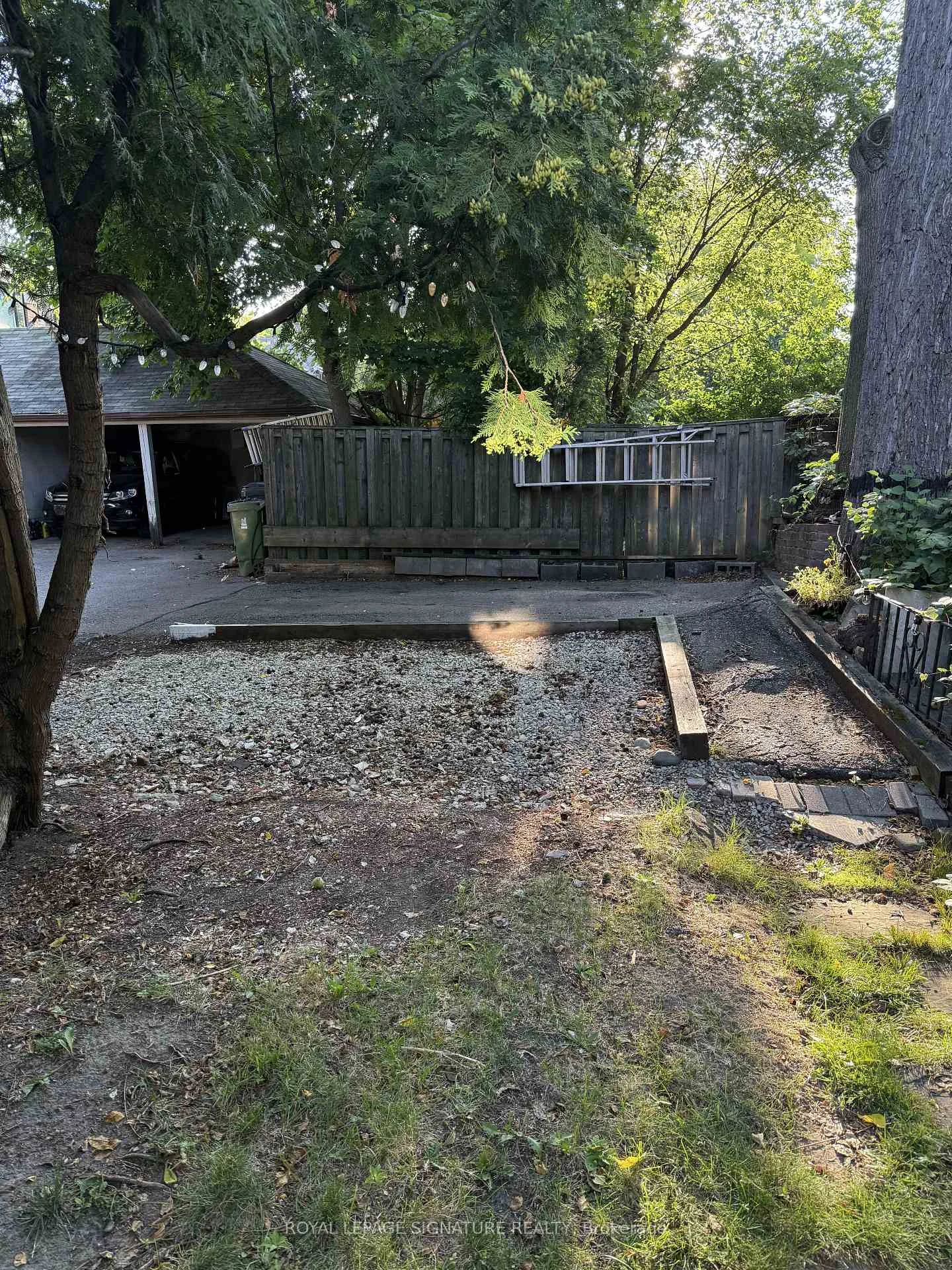 Photo 24 of 1089 Mt Pleasant Road, Toronto, Mount Pleasant East — HOMEH