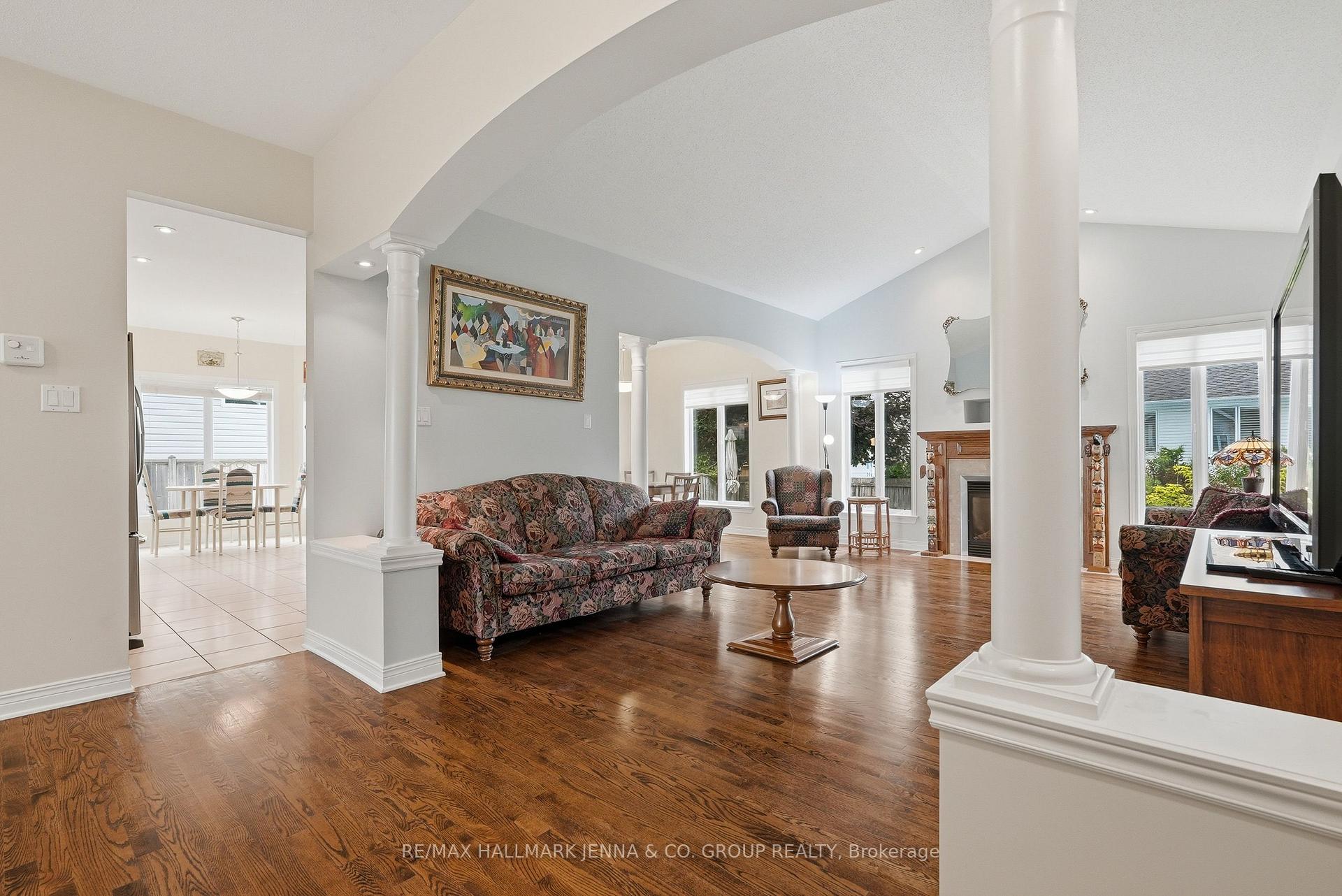 Photo 6 of 15 Baywood Drive, Ottawa, Stittsville (South) — HOMEH