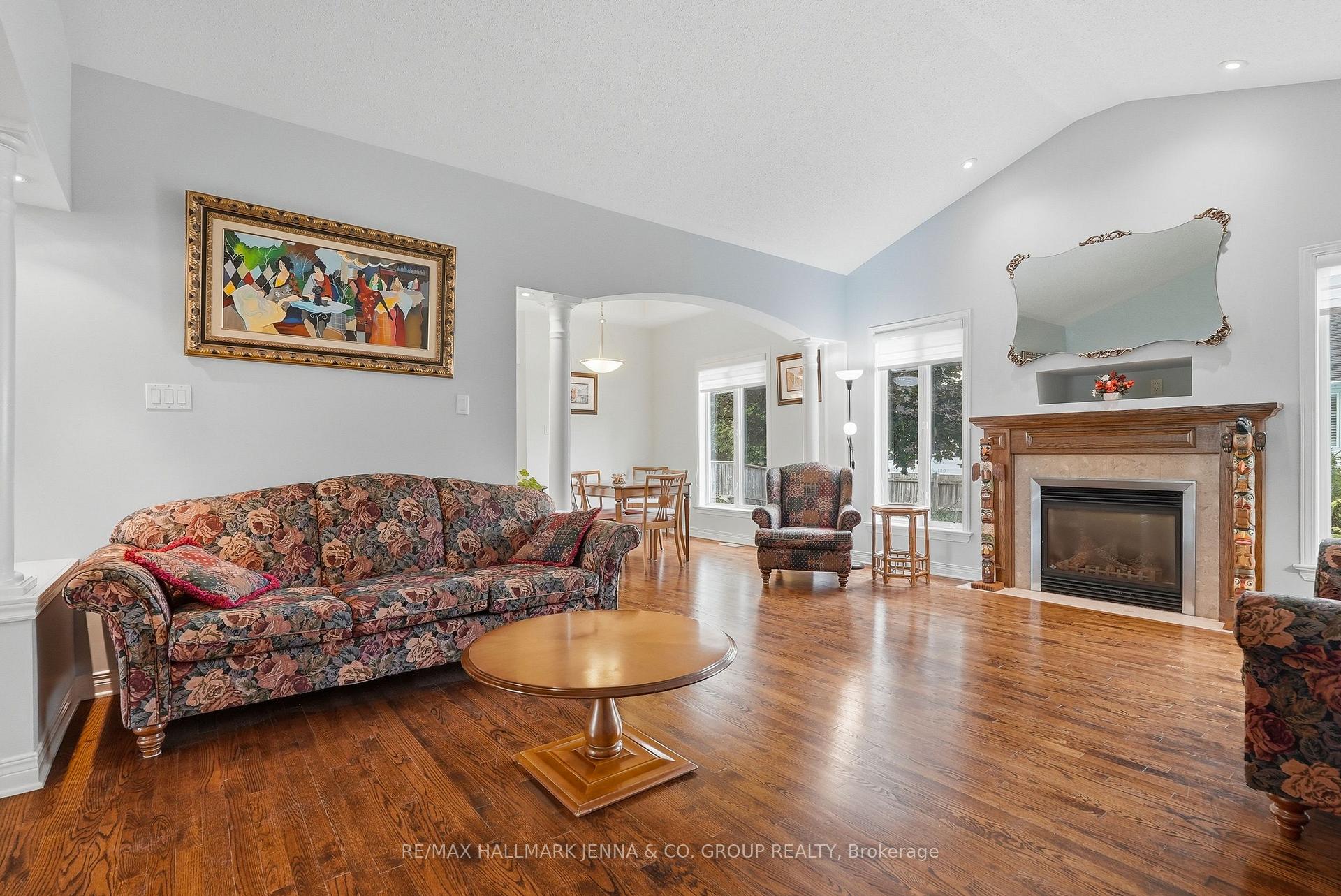 Photo 8 of 15 Baywood Drive, Ottawa, Stittsville (South) — HOMEH