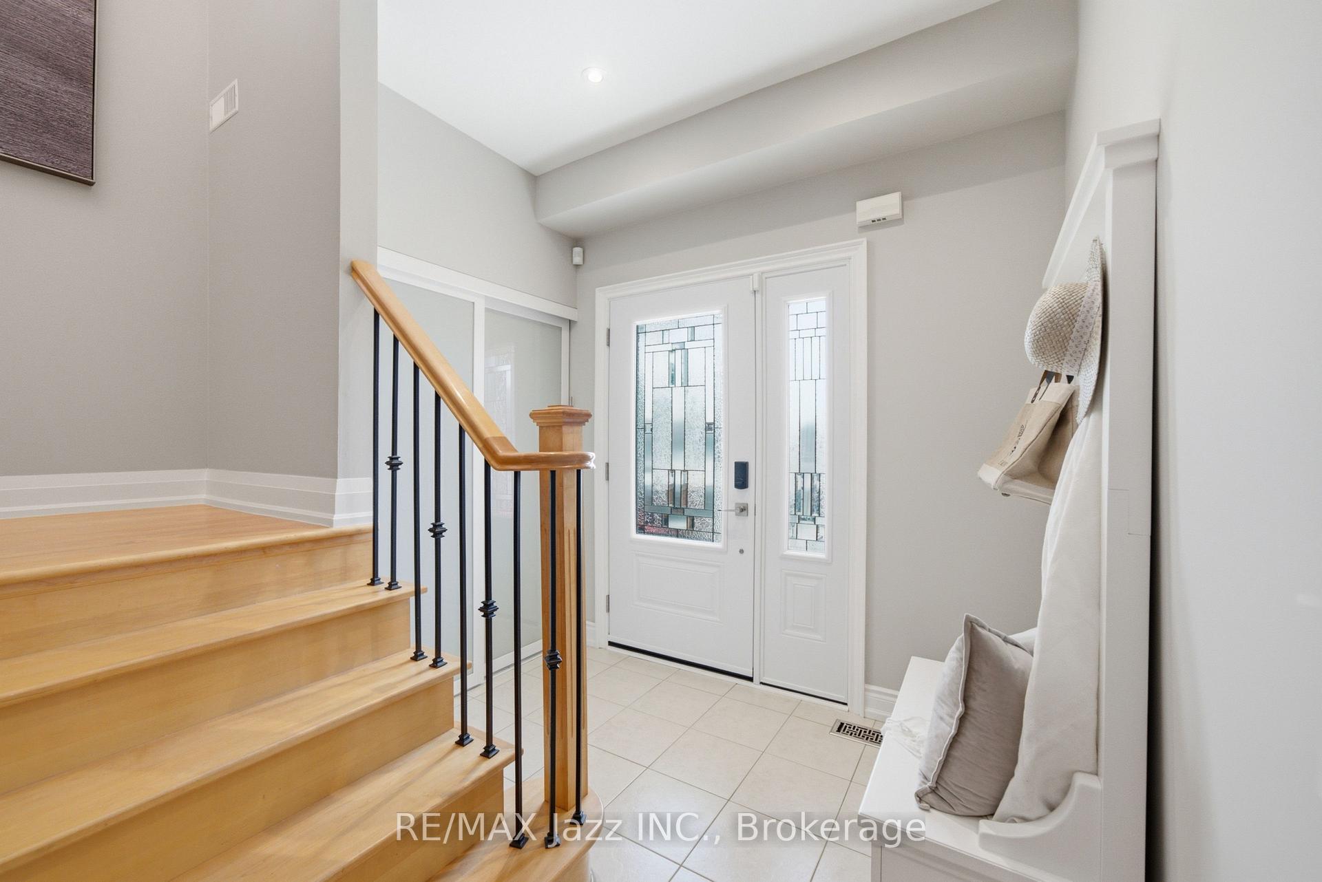 Photo 4 of 1824 Birchview Drive, Oshawa, Samac — HOMEH