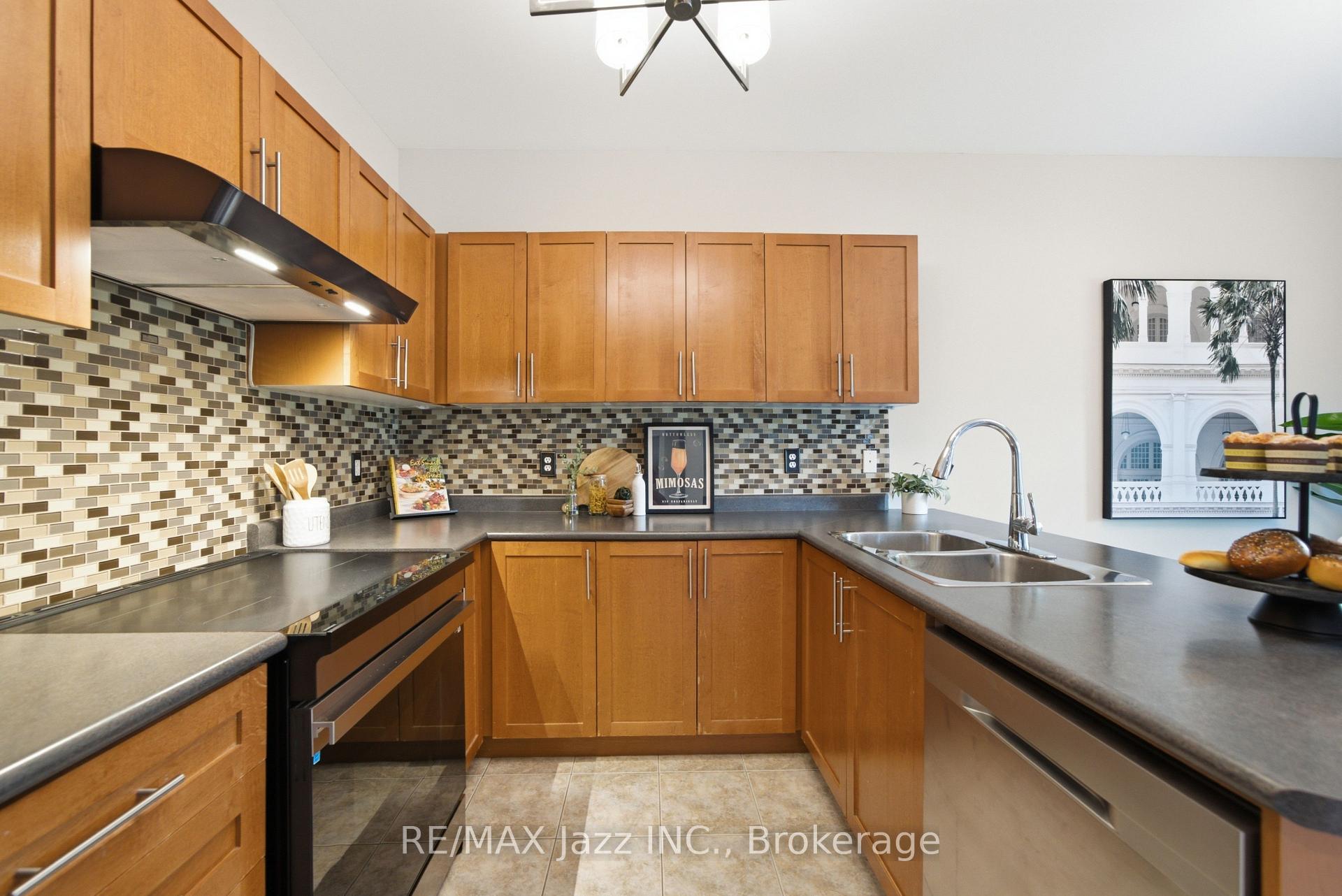 Photo 10 of 1824 Birchview Drive, Oshawa, Samac — HOMEH