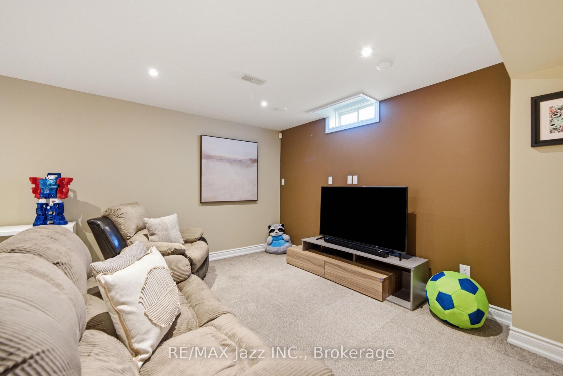 Photo 39 of 1824 Birchview Drive, Oshawa, Samac — HOMEH