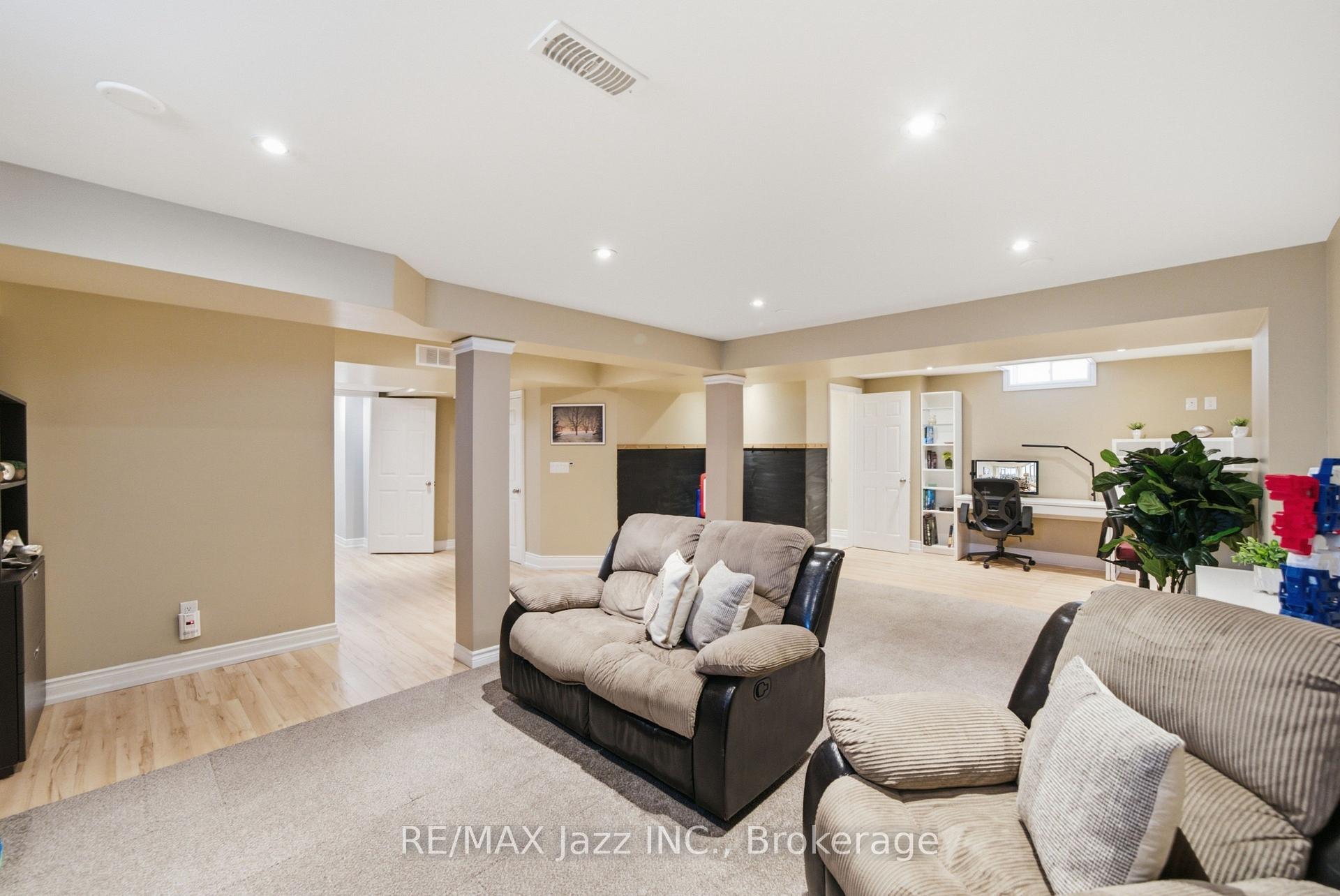 Photo 40 of 1824 Birchview Drive, Oshawa, Samac — HOMEH