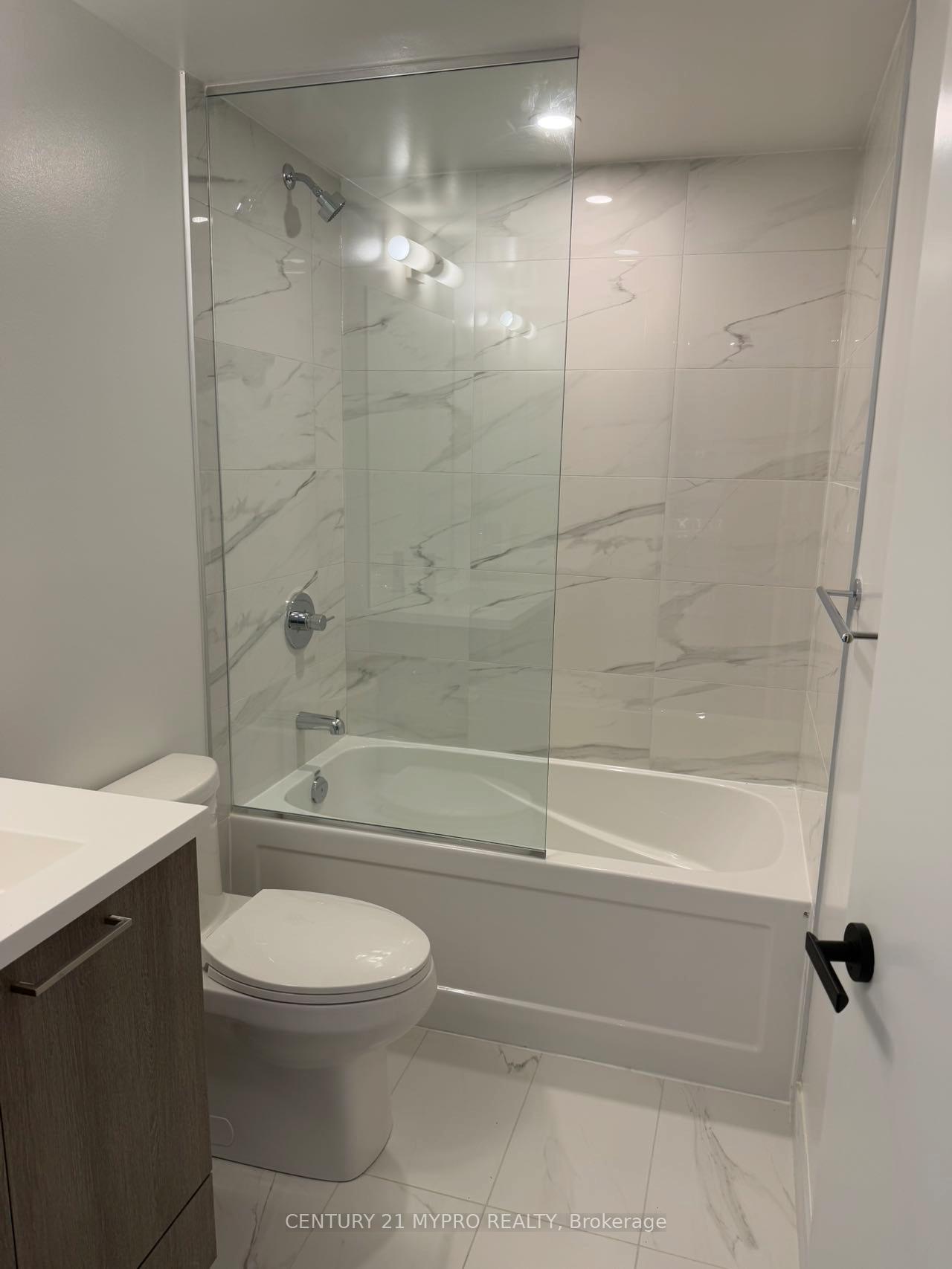 Photo 4 of Unit 2701, 195 Commerce Street, Vaughan, Vaughan Corporate Centre — HOMEH
