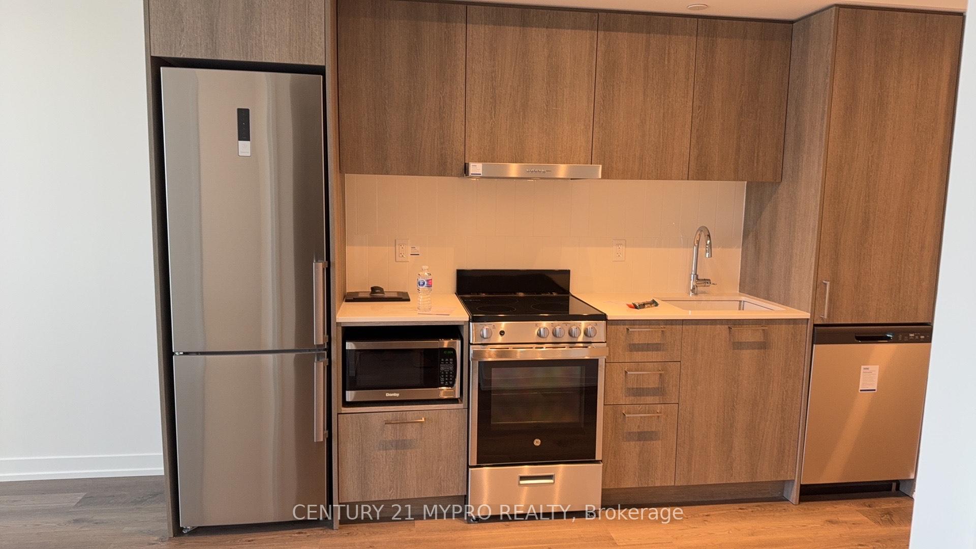Photo 5 of Unit 2701, 195 Commerce Street, Vaughan, Vaughan Corporate Centre — HOMEH