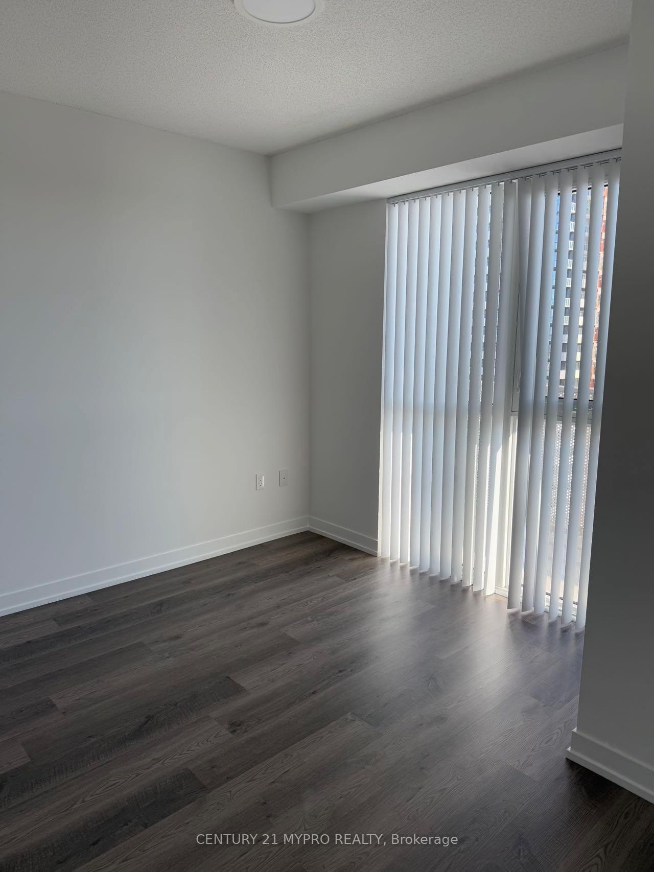Photo 6 of Unit 2701, 195 Commerce Street, Vaughan, Vaughan Corporate Centre — HOMEH