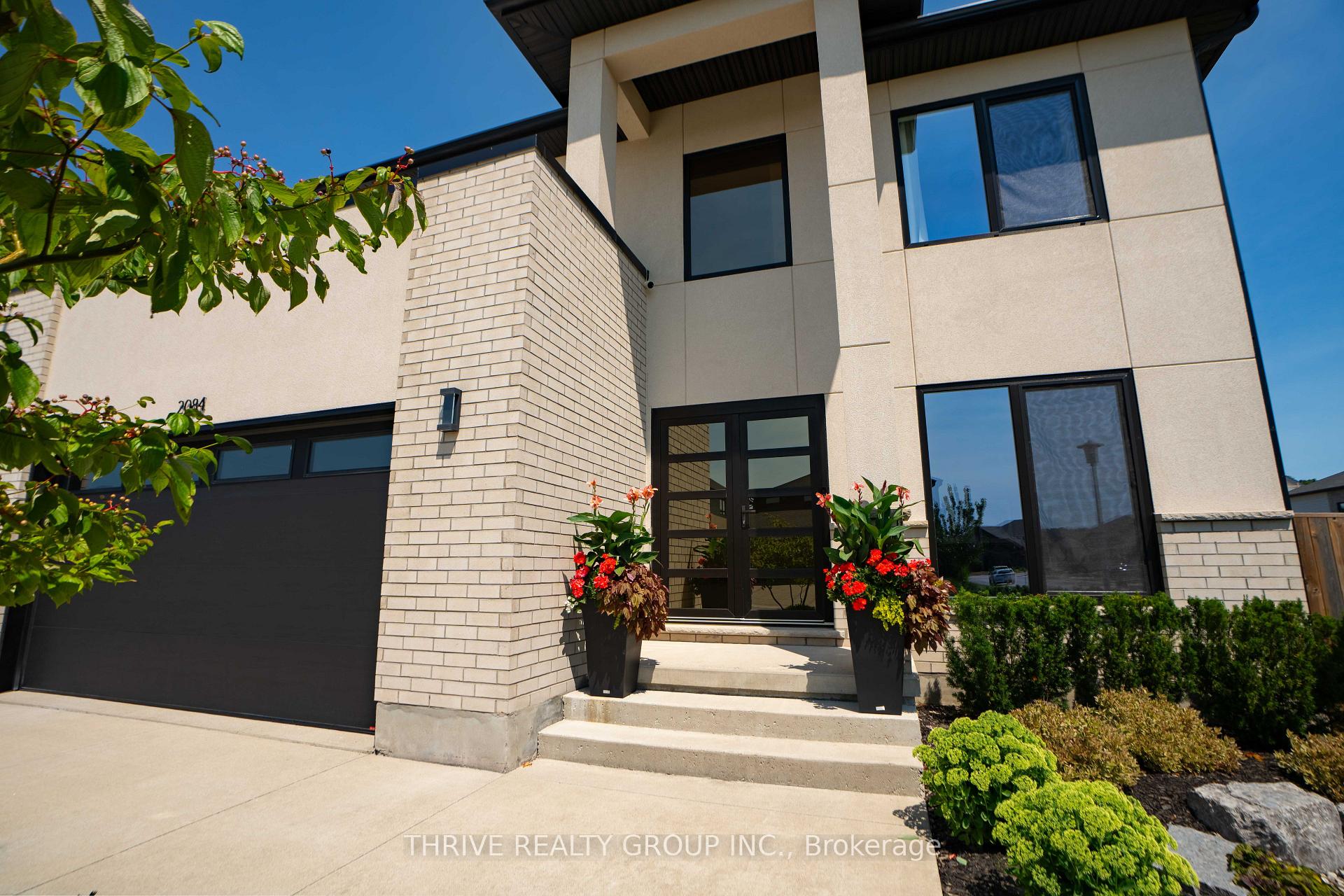 Photo 3 of 2084 Tyson Walk, London, South K — HOMEH
