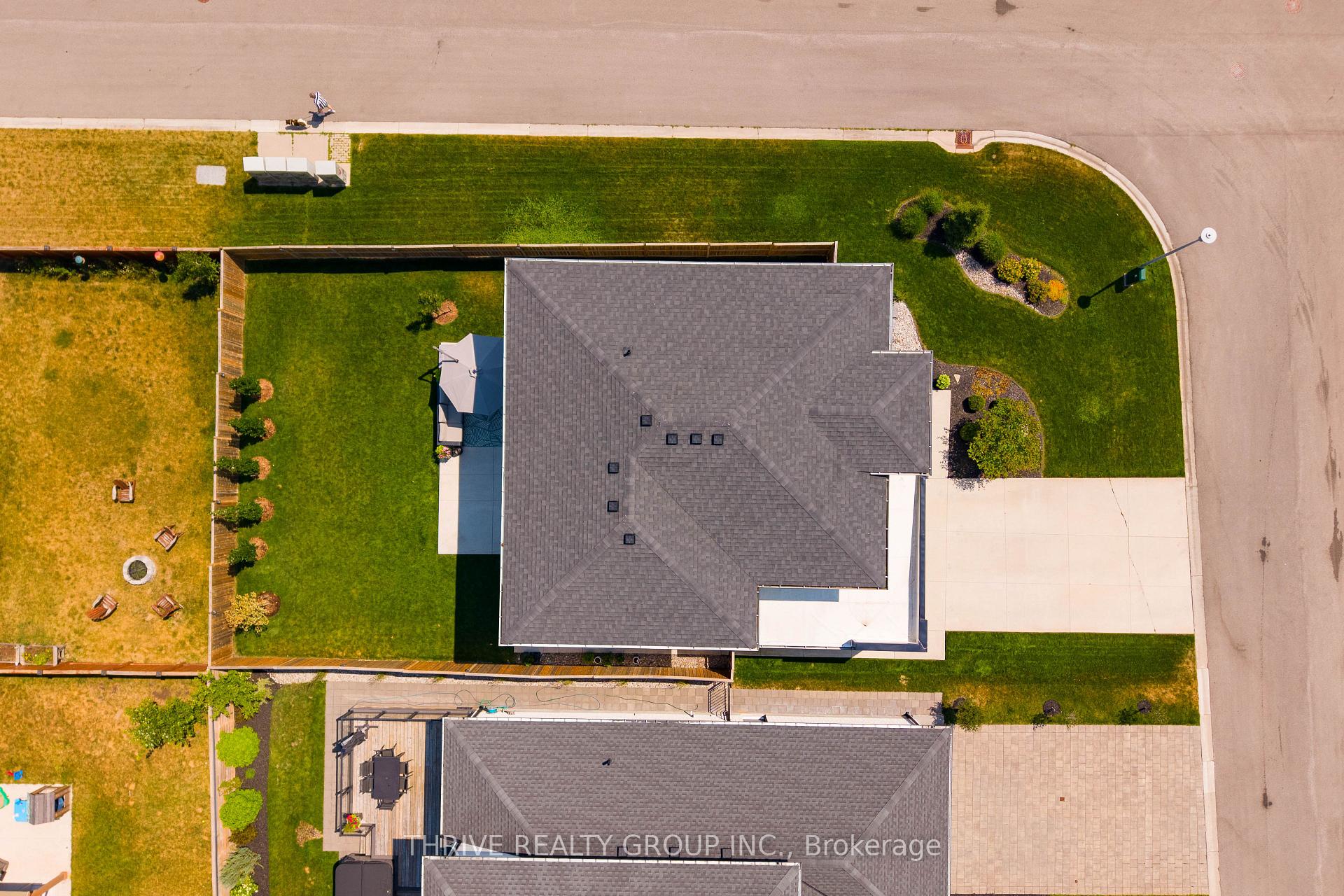 Photo 11 of 2084 Tyson Walk, London, South K — HOMEH