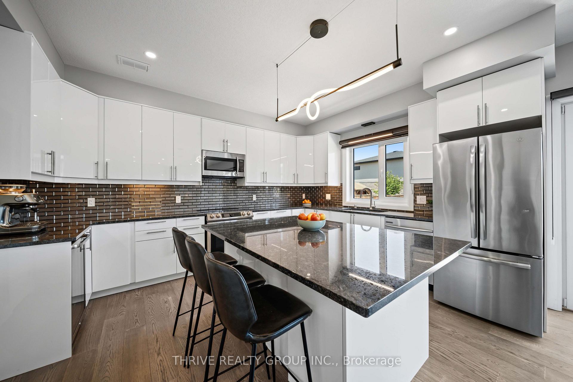 Photo 16 of 2084 Tyson Walk, London, South K — HOMEH