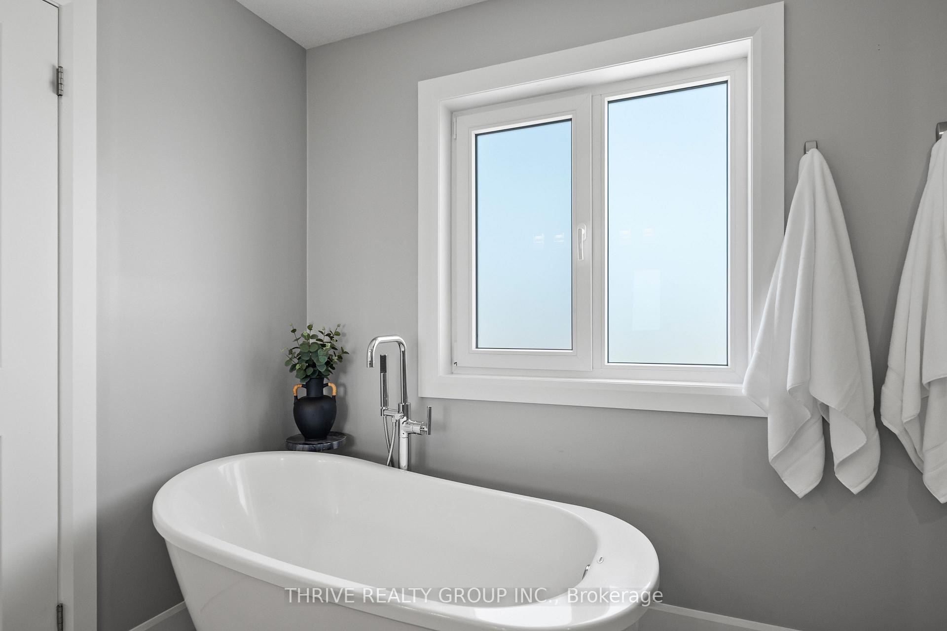 Photo 31 of 2084 Tyson Walk, London, South K — HOMEH
