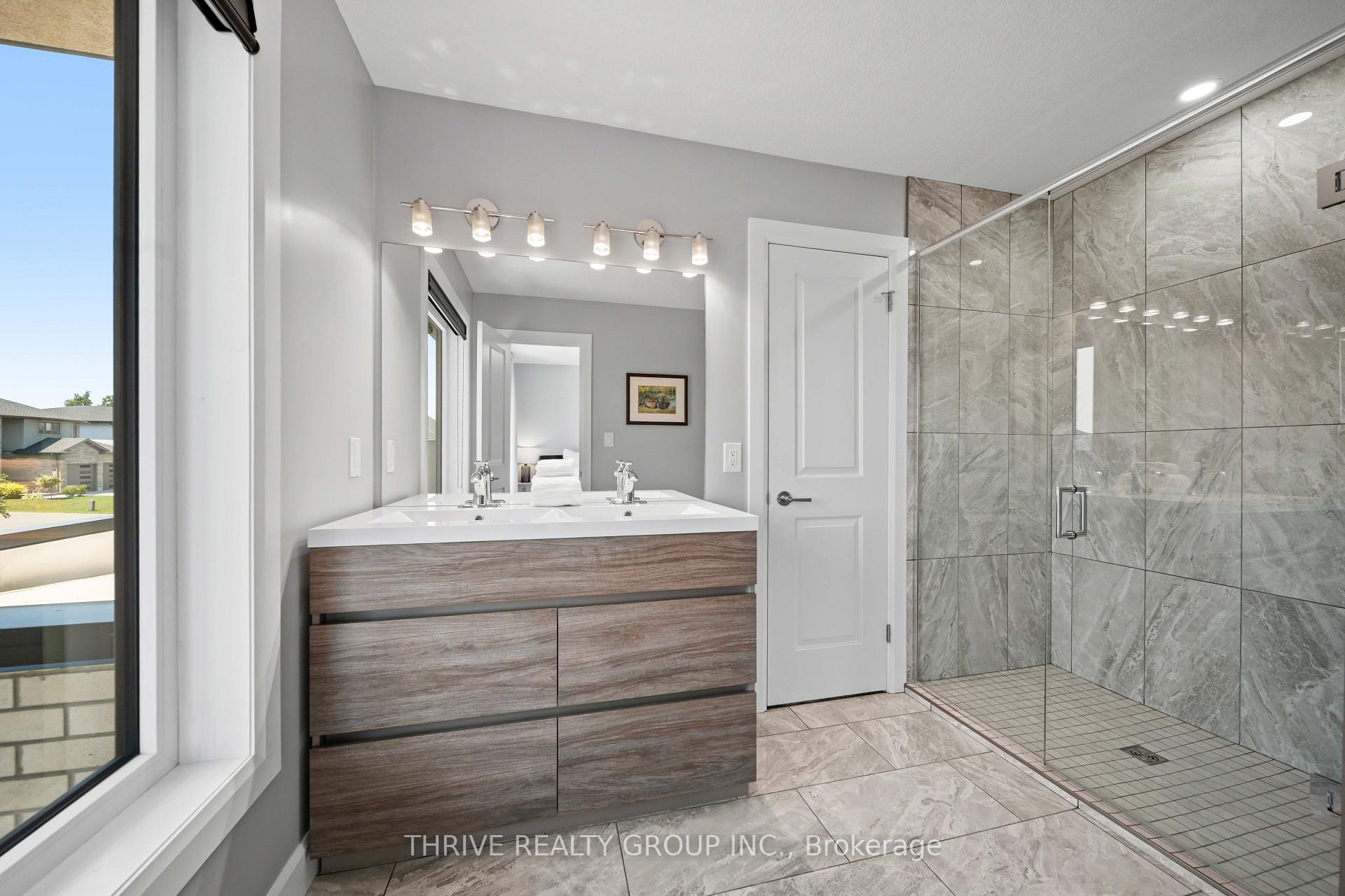 Photo 34 of 2084 Tyson Walk, London, South K — HOMEH