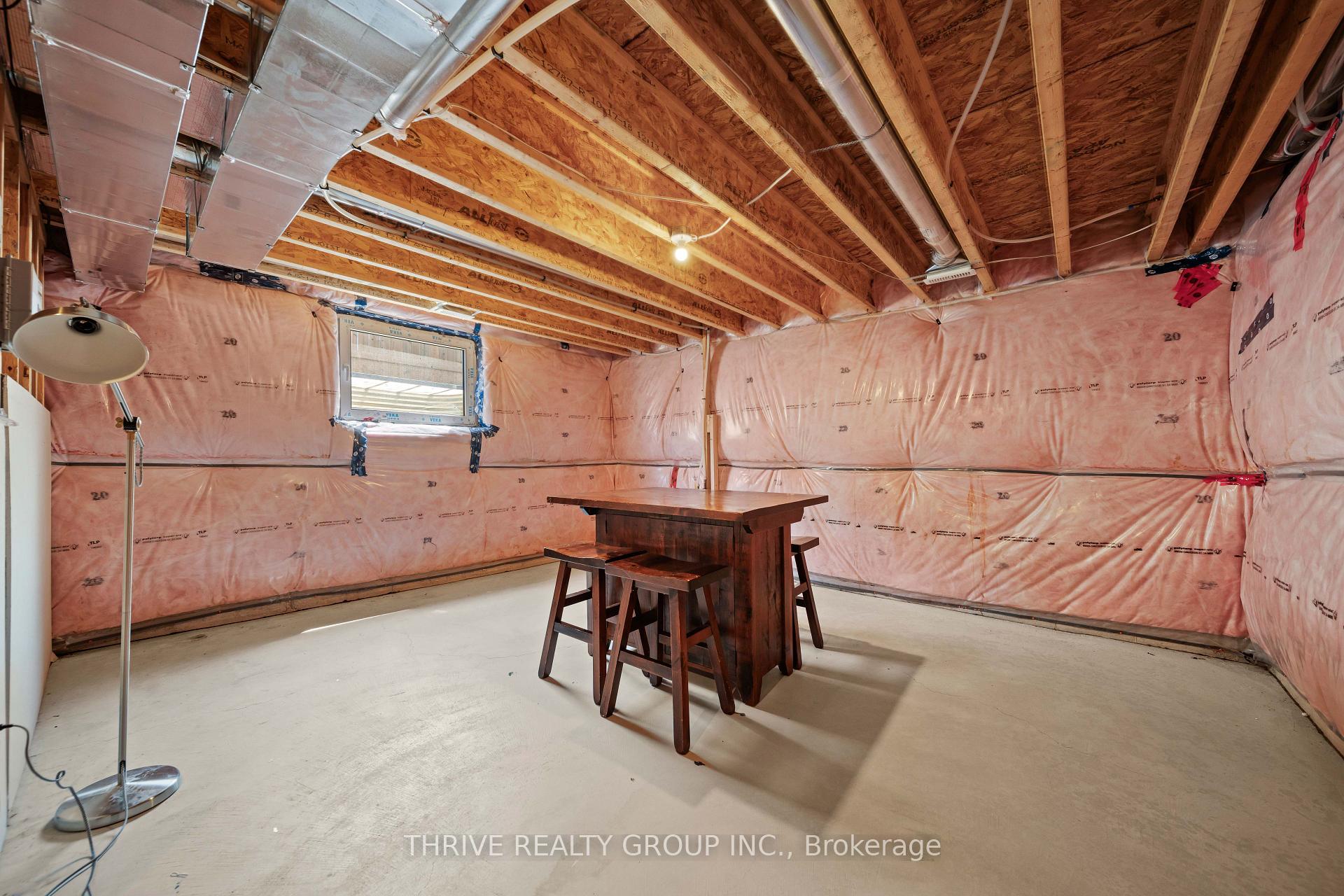 Photo 44 of 2084 Tyson Walk, London, South K — HOMEH