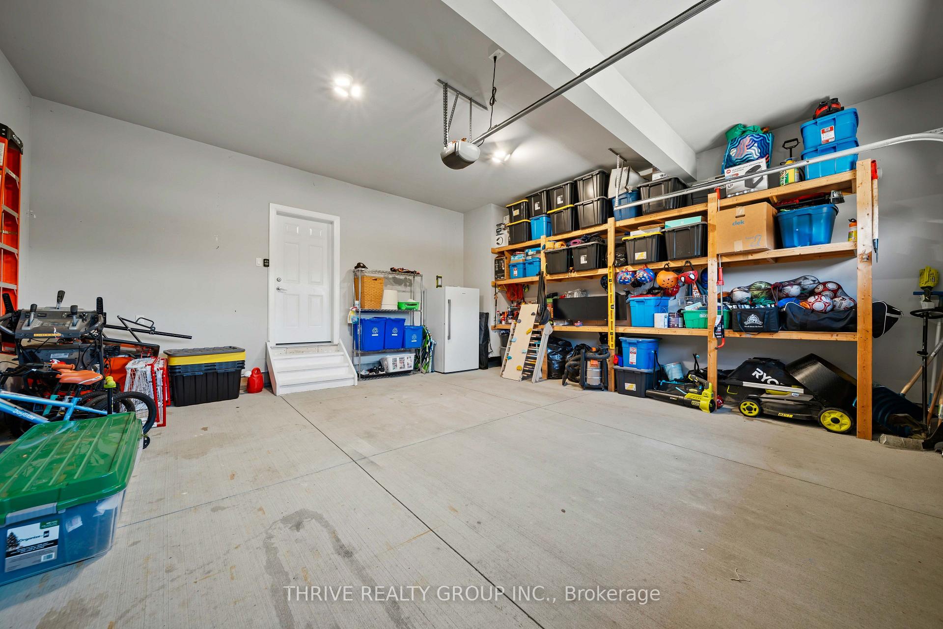 Photo 50 of 2084 Tyson Walk, London, South K — HOMEH