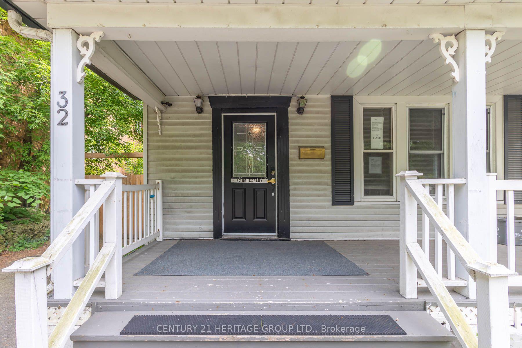 Photo 4 of 32 Rousseaux Street, Hamilton, Ancaster — HOMEH