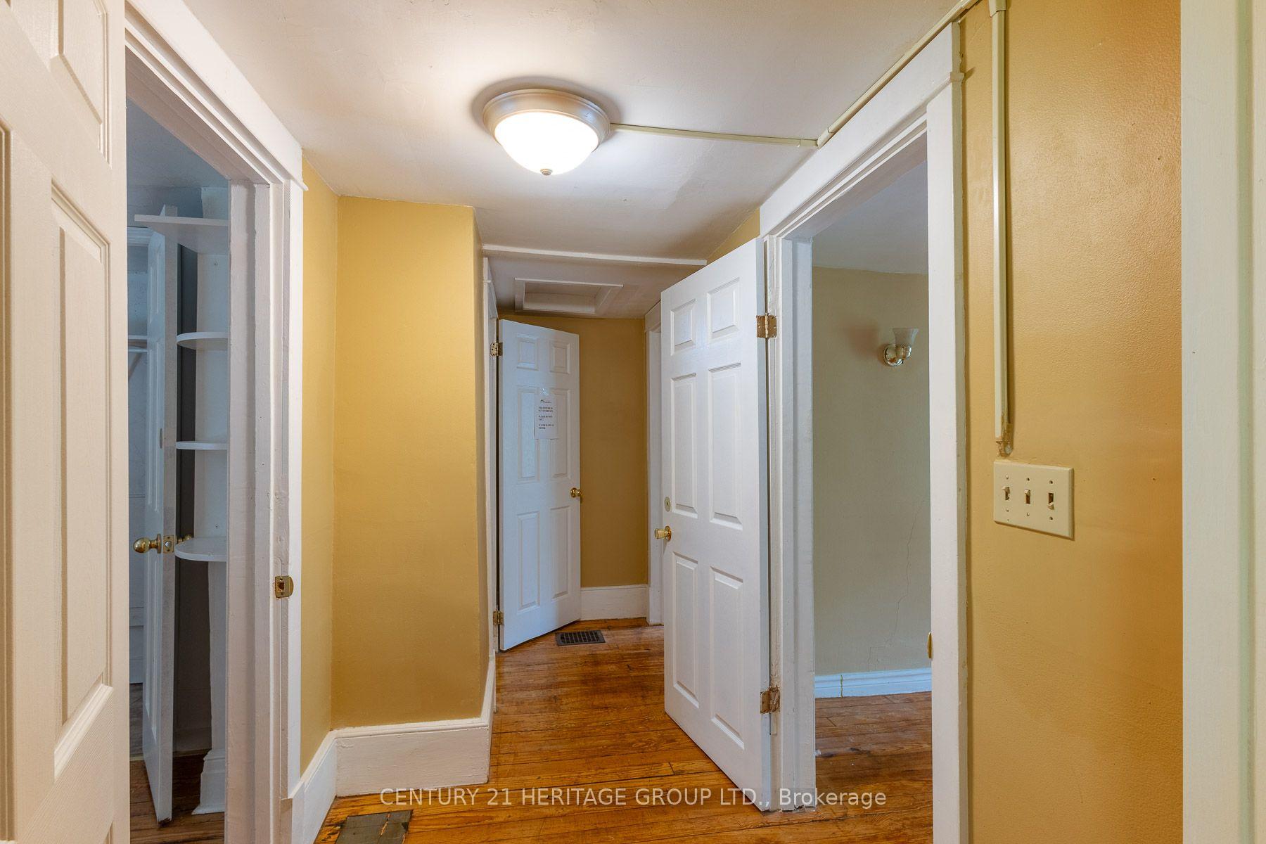 Photo 18 of 32 Rousseaux Street, Hamilton, Ancaster — HOMEH