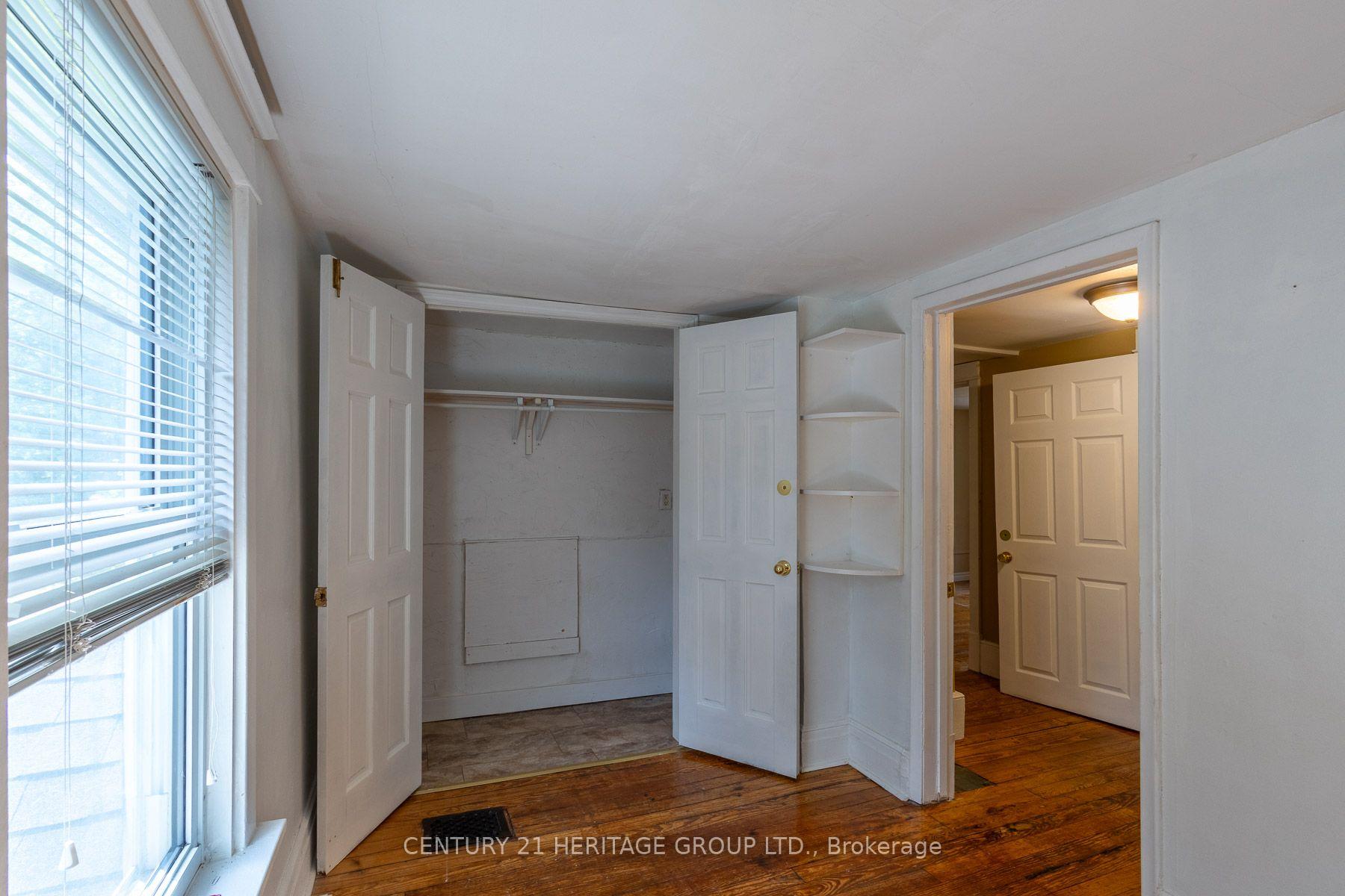 Photo 19 of 32 Rousseaux Street, Hamilton, Ancaster — HOMEH