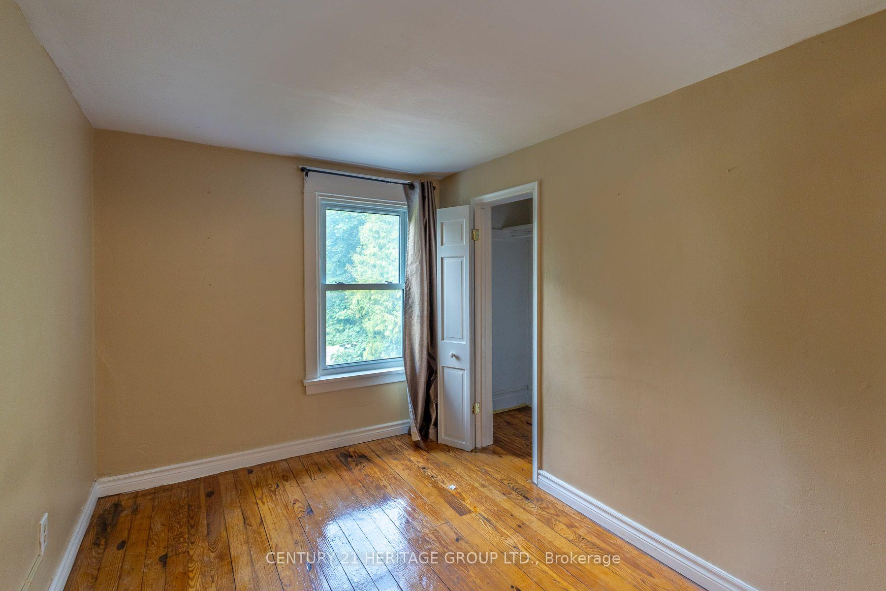 Photo 20 of 32 Rousseaux Street, Hamilton, Ancaster — HOMEH