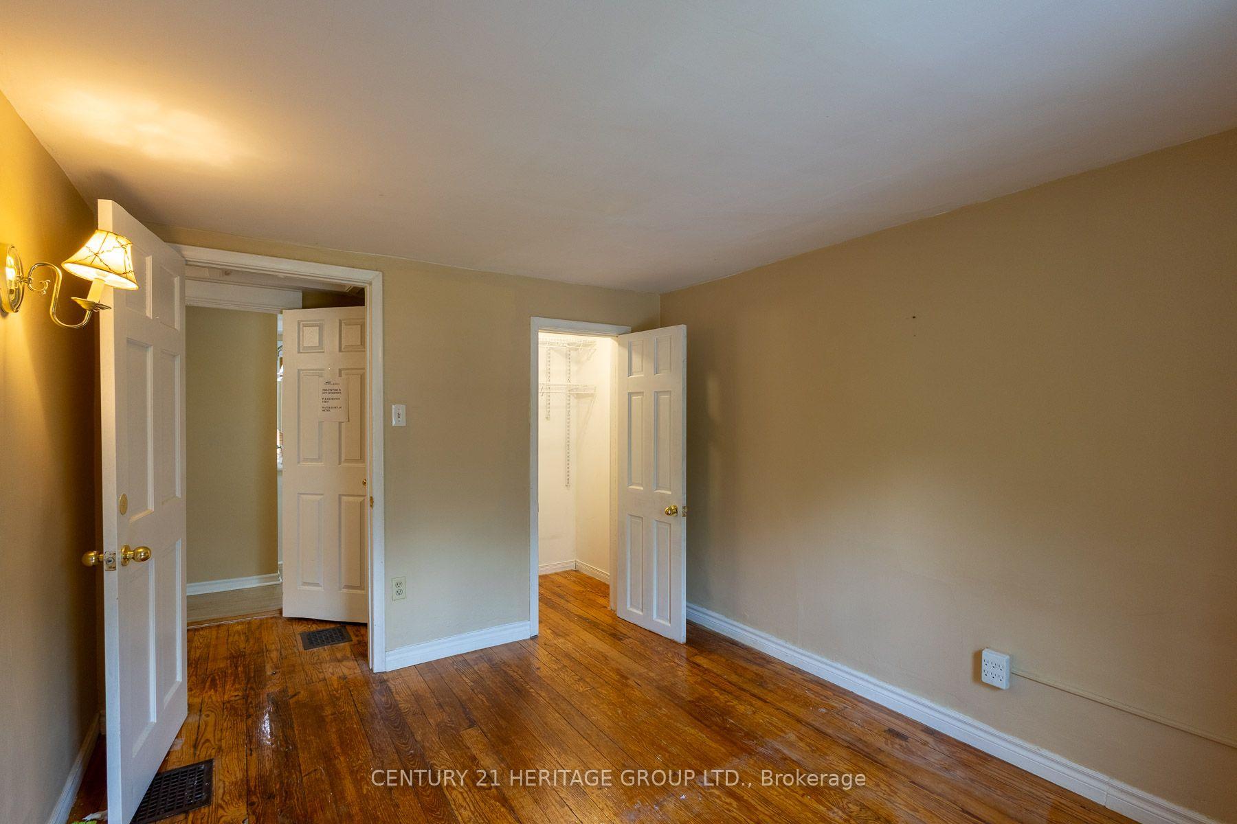 Photo 23 of 32 Rousseaux Street, Hamilton, Ancaster — HOMEH