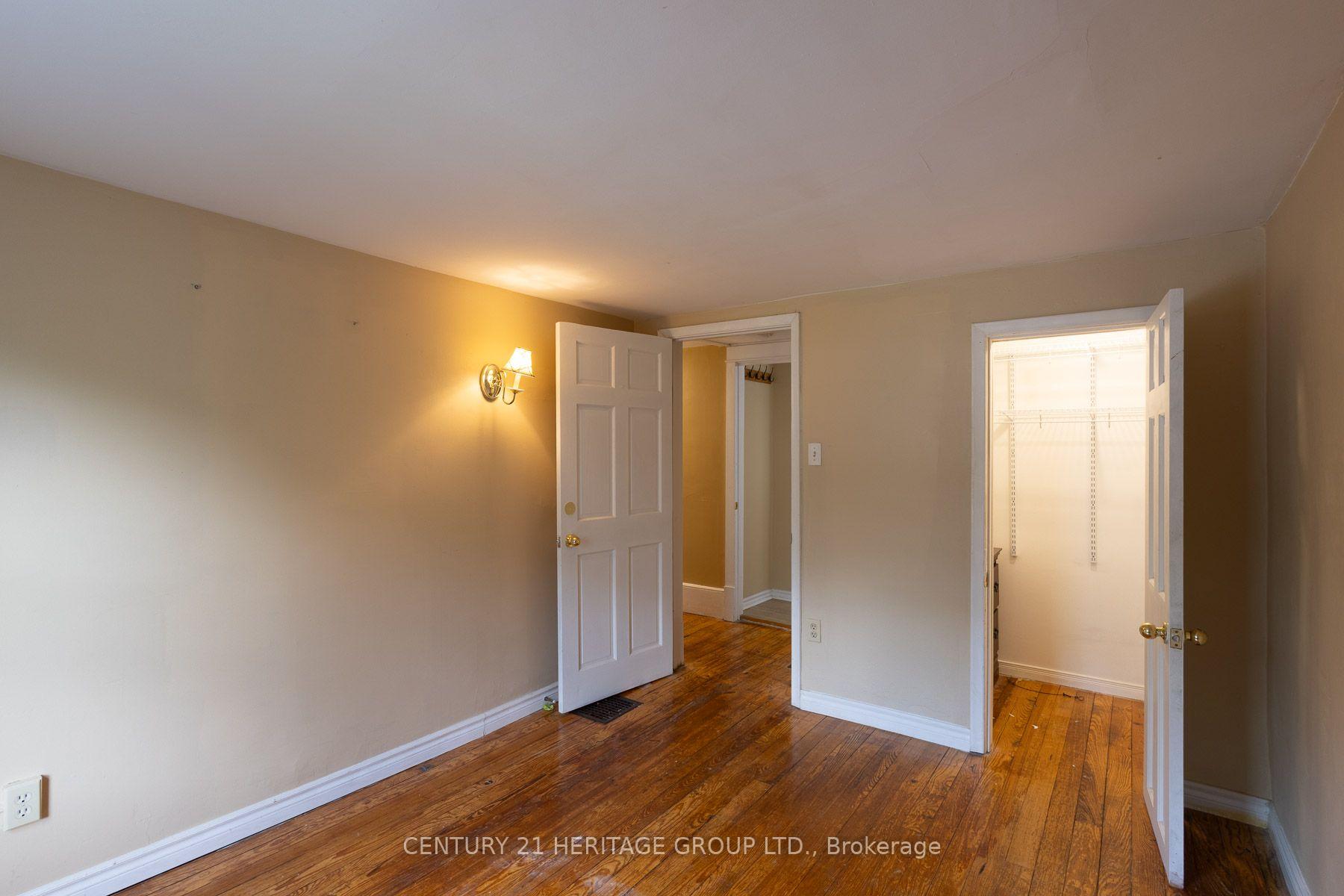 Photo 24 of 32 Rousseaux Street, Hamilton, Ancaster — HOMEH