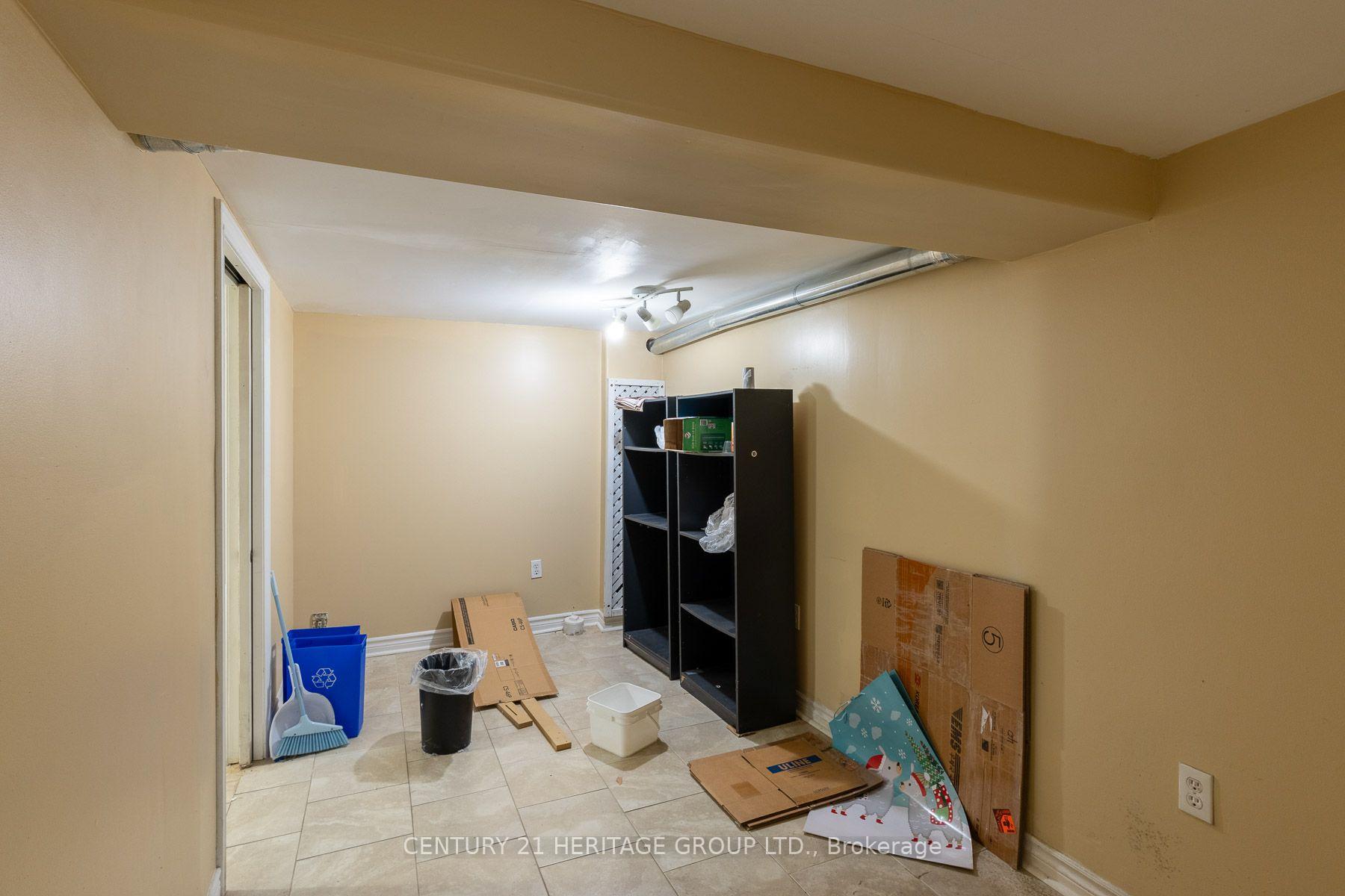 Photo 27 of 32 Rousseaux Street, Hamilton, Ancaster — HOMEH