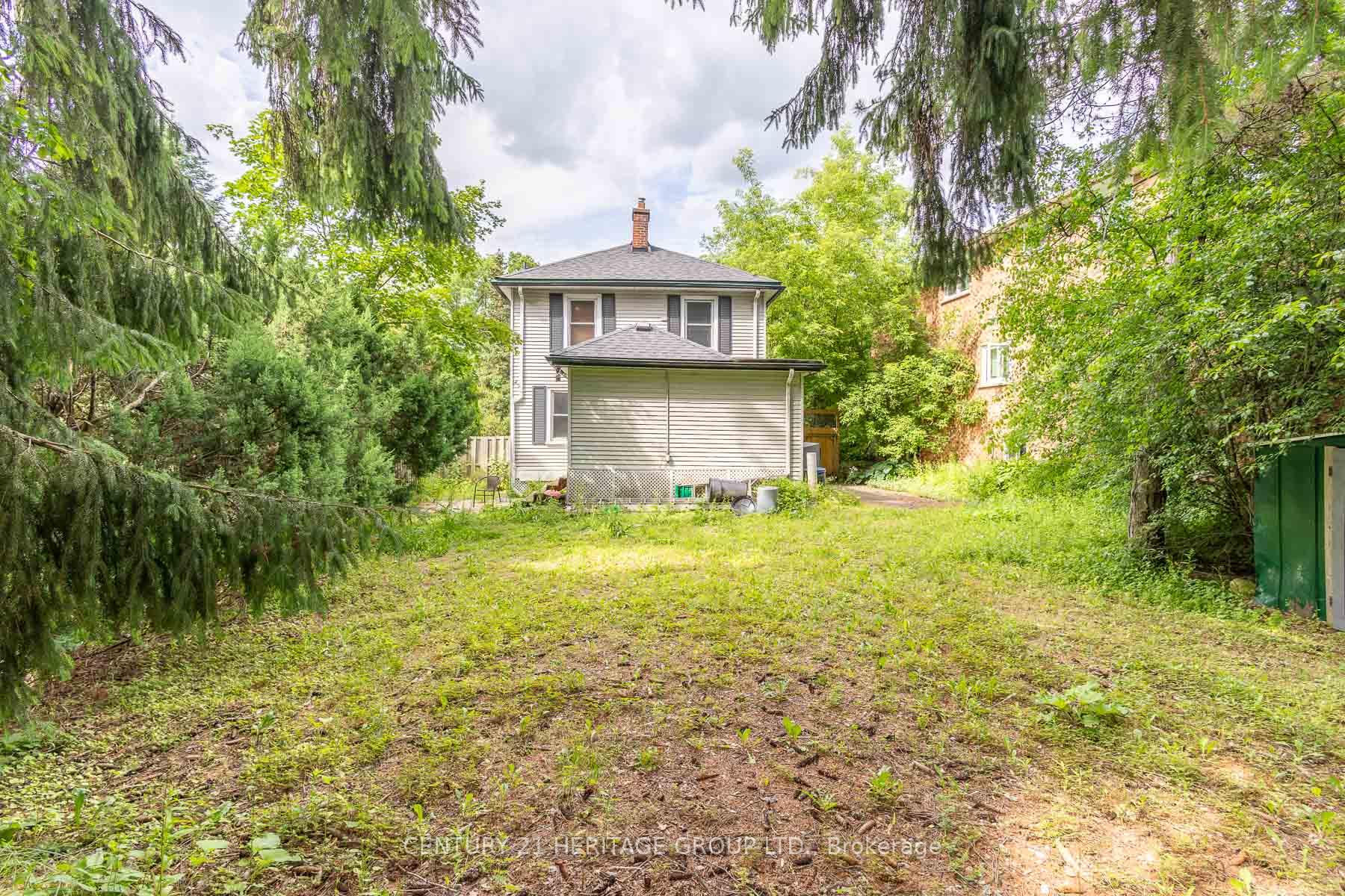 Photo 33 of 32 Rousseaux Street, Hamilton, Ancaster — HOMEH