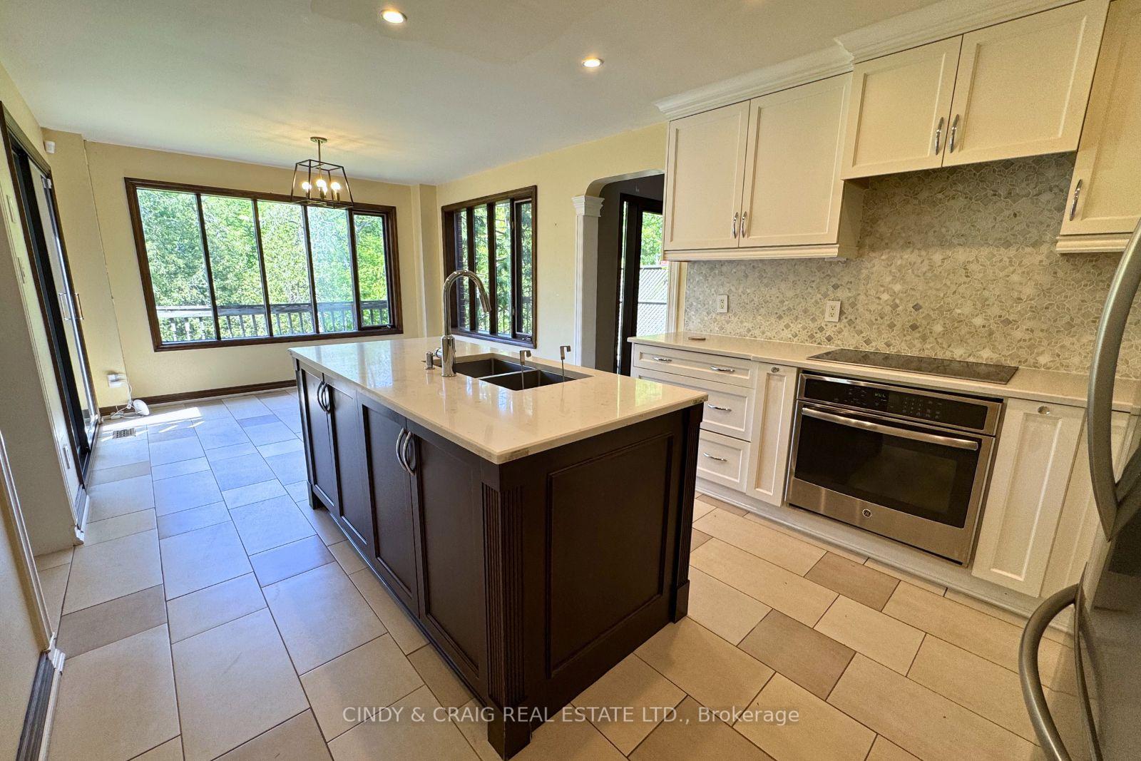 Photo 8 of 1426 Highbush Trail, Pickering, Woodlands — HOMEH
