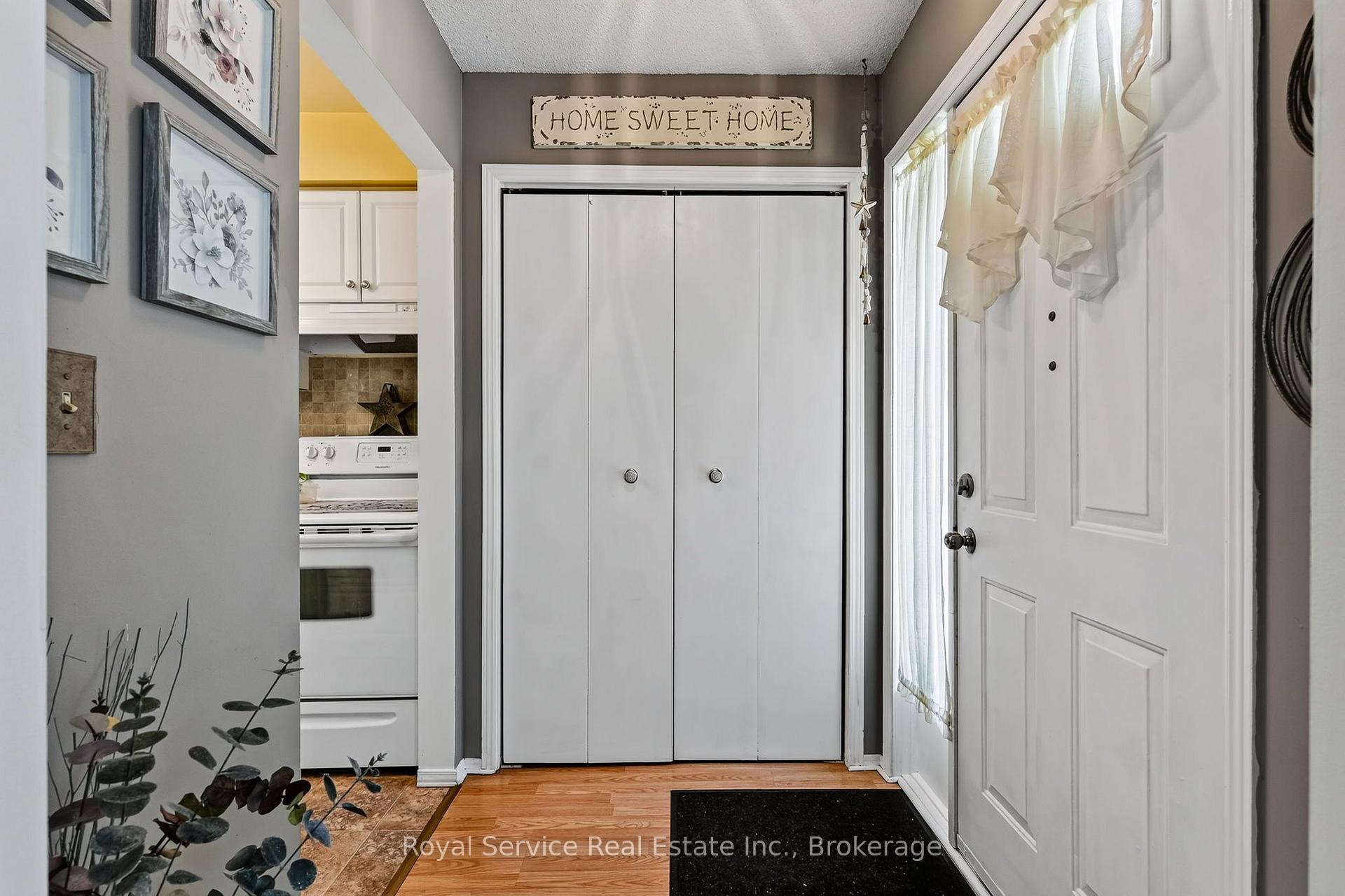 Photo 4 of 32 Hewson Drive, Port Hope — HOMEH