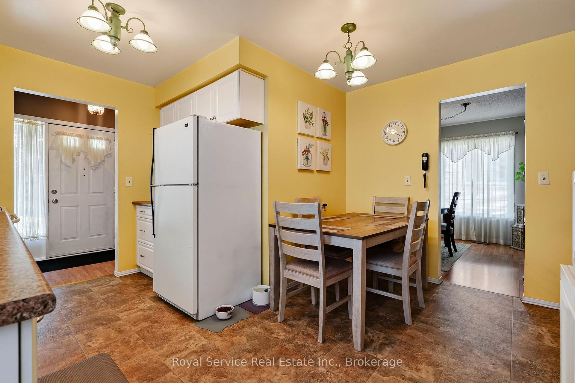 Photo 15 of 32 Hewson Drive, Port Hope — HOMEH