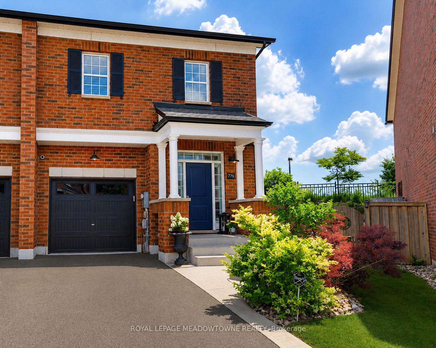 Photo 1 of 779 Banks Crescent, Milton, Willmott — HOMEH