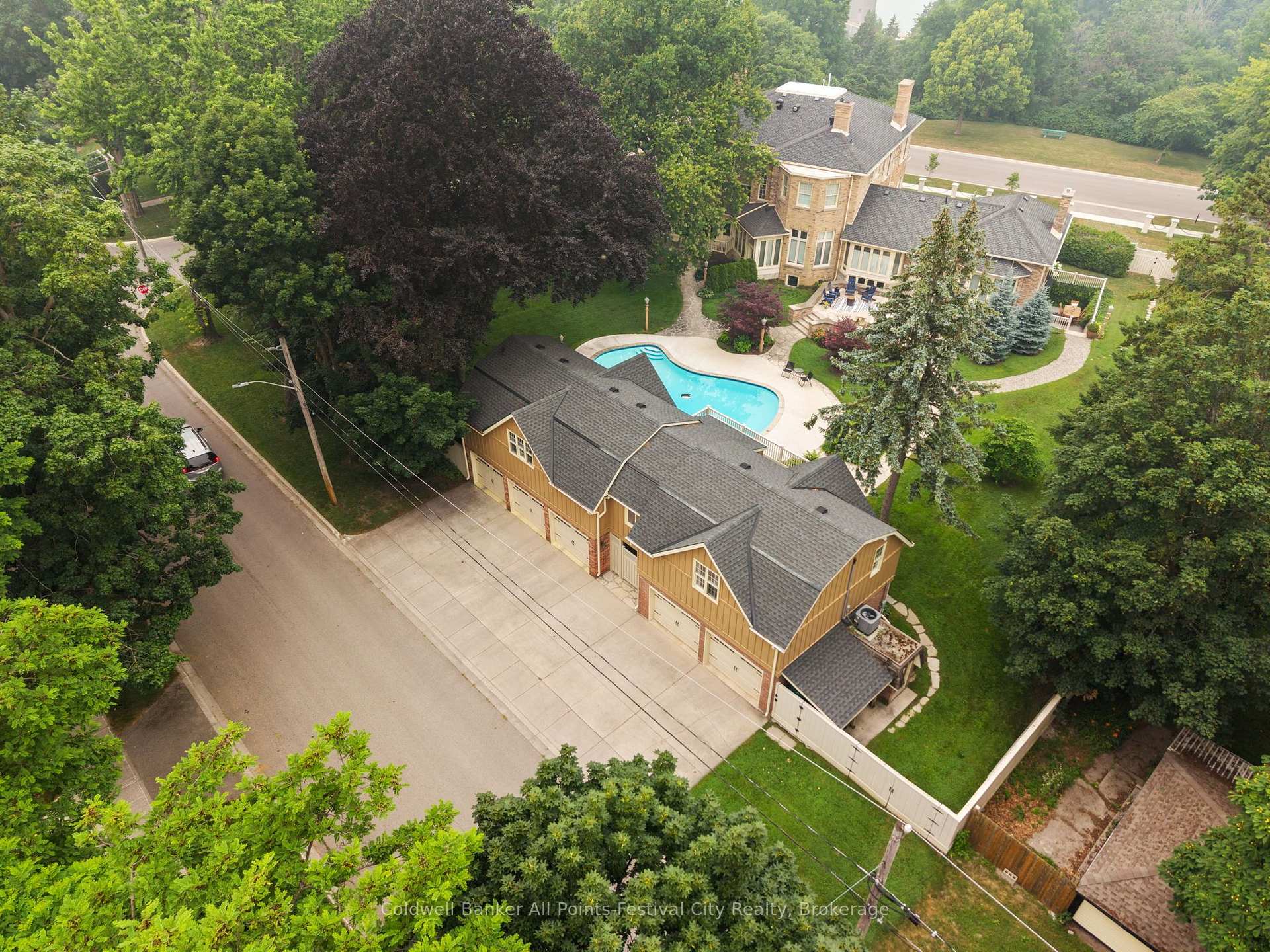 Photo 3 of Unit 201, 5 Cobourg Street, Goderich, Goderich (Town) — HOMEH
