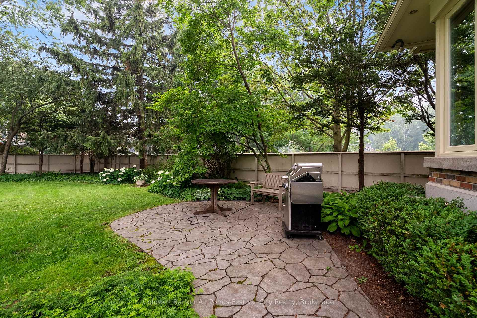 Photo 37 of Unit 201, 5 Cobourg Street, Goderich, Goderich (Town) — HOMEH