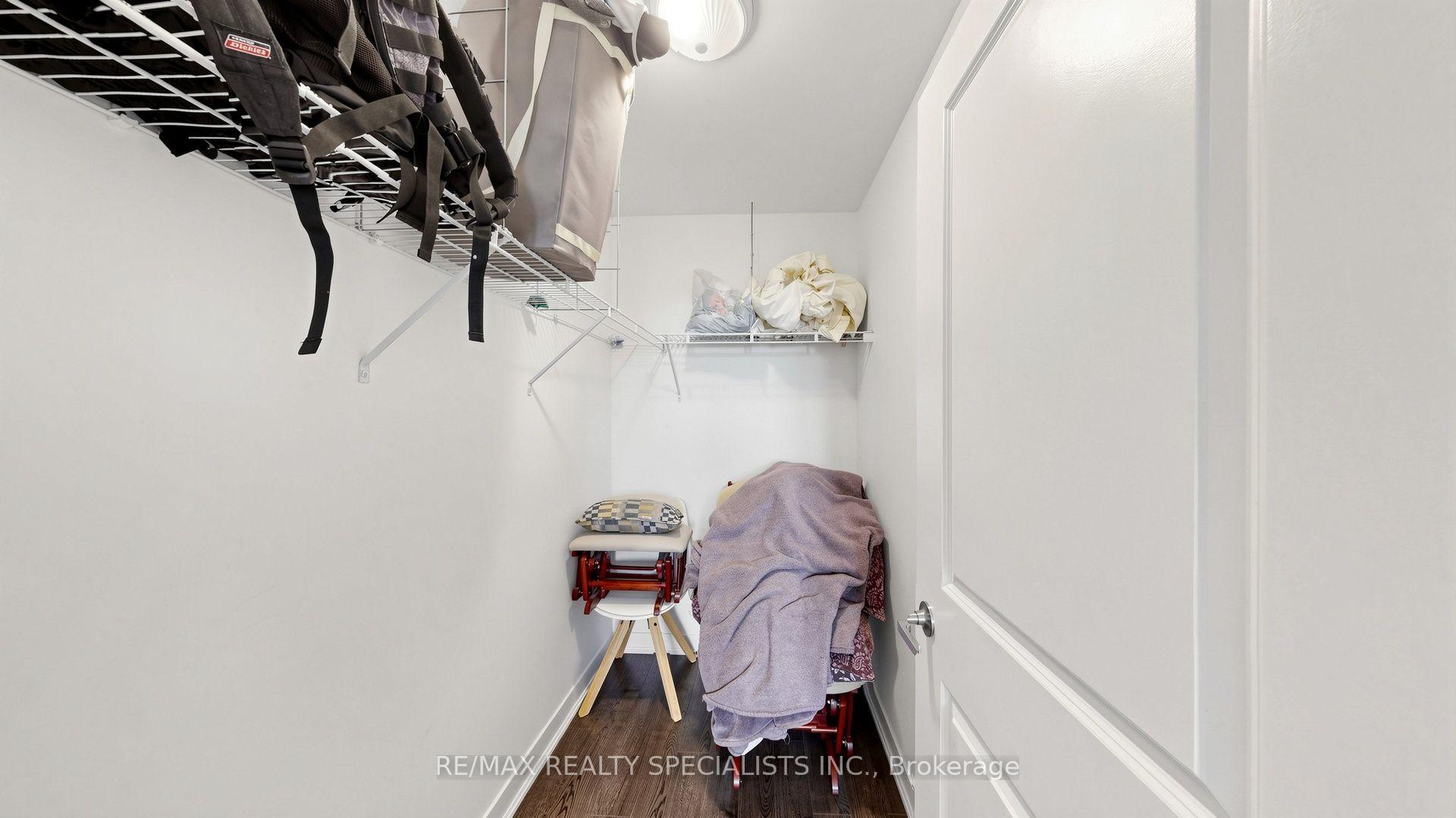 Photo 17 of Unit 408, 5317 Upper Middle Road, Burlington, Orchard — HOMEH