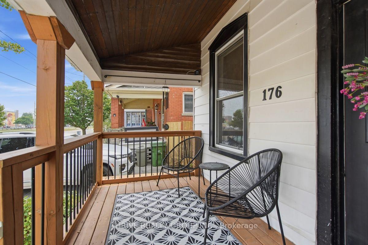 Photo 5 of 176 Centre Street, St. Thomas — HOMEH