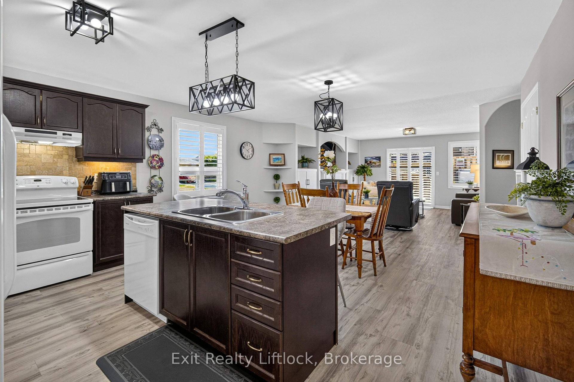Photo 7 of 1 Mcgregor Court, Peterborough, Ashburnham Ward 4 — HOMEH