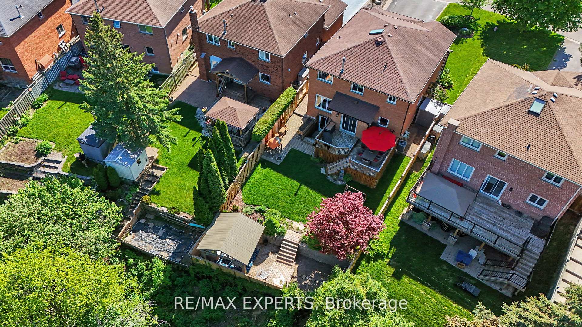 Photo 3 of 54 De Rose Avenue, Caledon, Bolton West — HOMEH