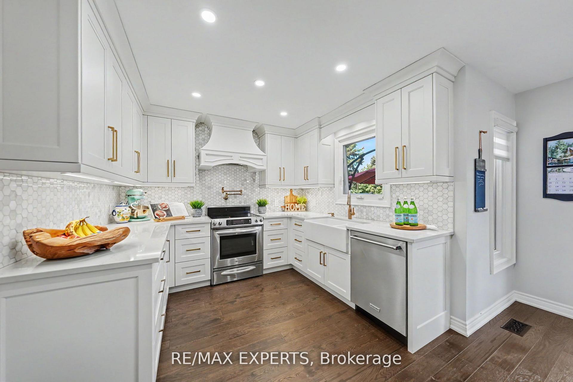 Photo 15 of 54 De Rose Avenue, Caledon, Bolton West — HOMEH