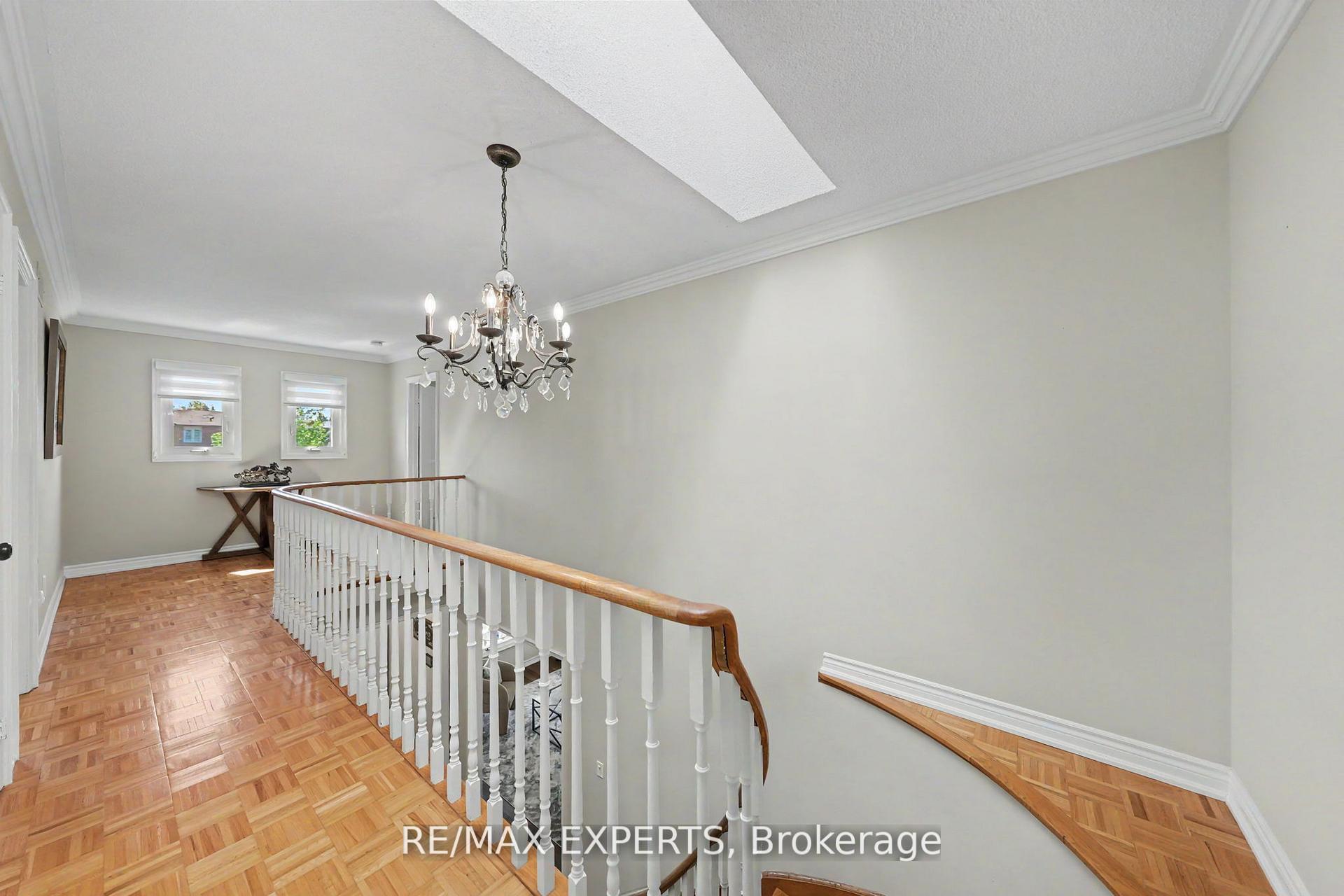 Photo 19 of 54 De Rose Avenue, Caledon, Bolton West — HOMEH