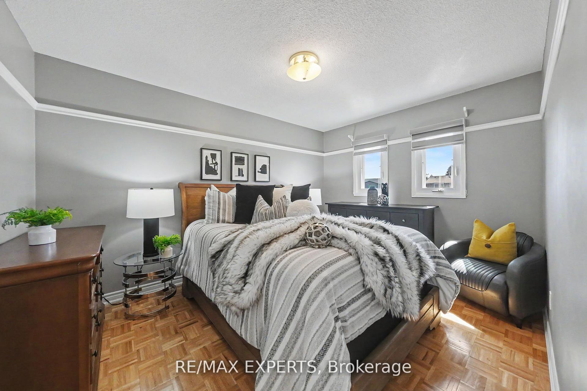 Photo 23 of 54 De Rose Avenue, Caledon, Bolton West — HOMEH